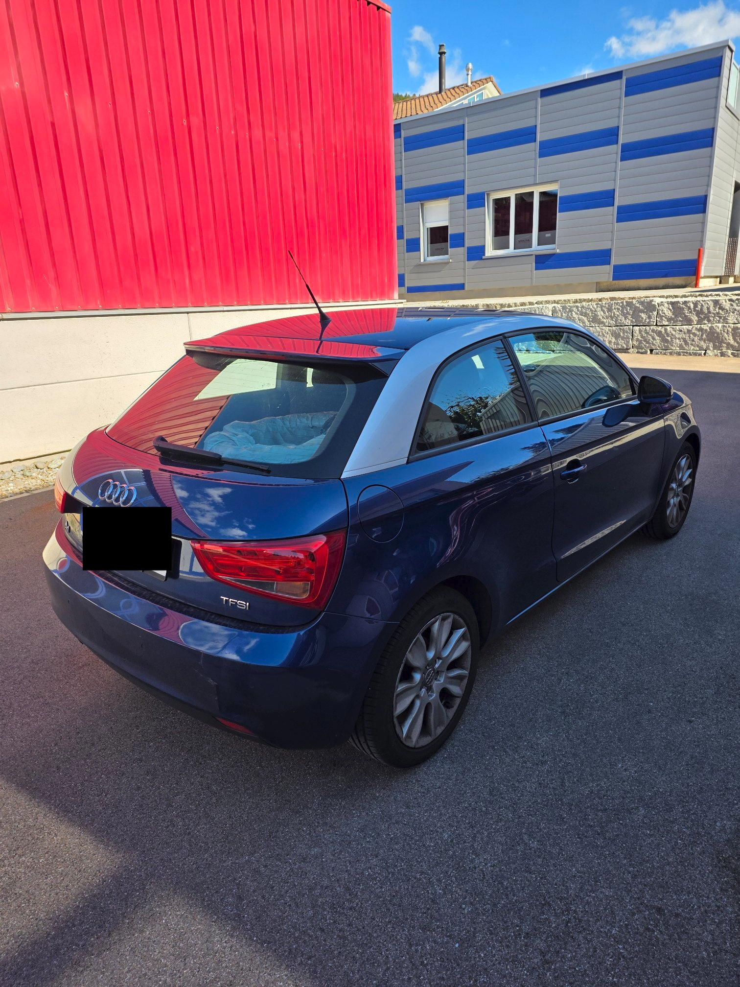 Auction Image