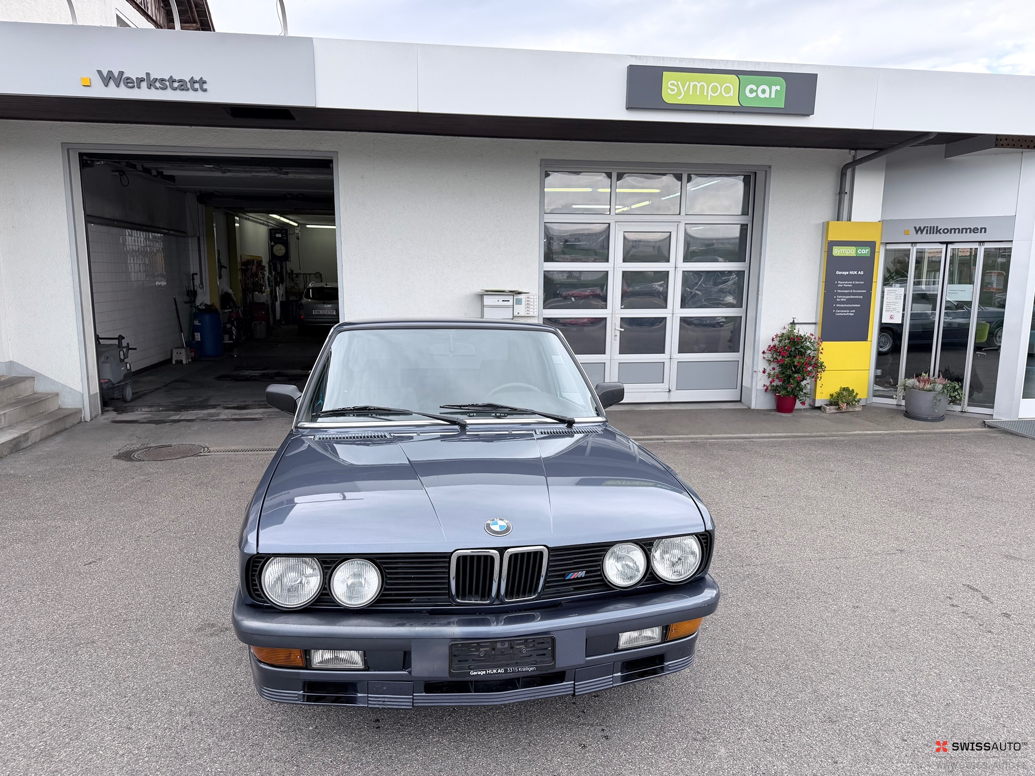 Auction Image