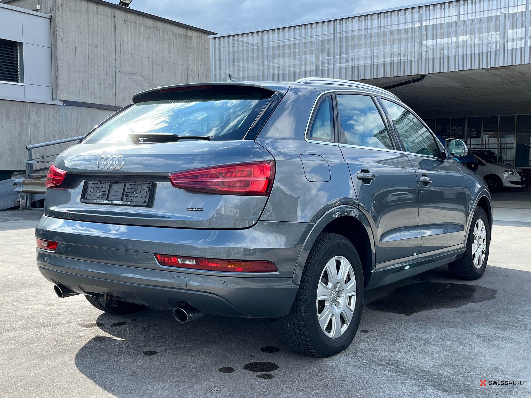 Auction Image