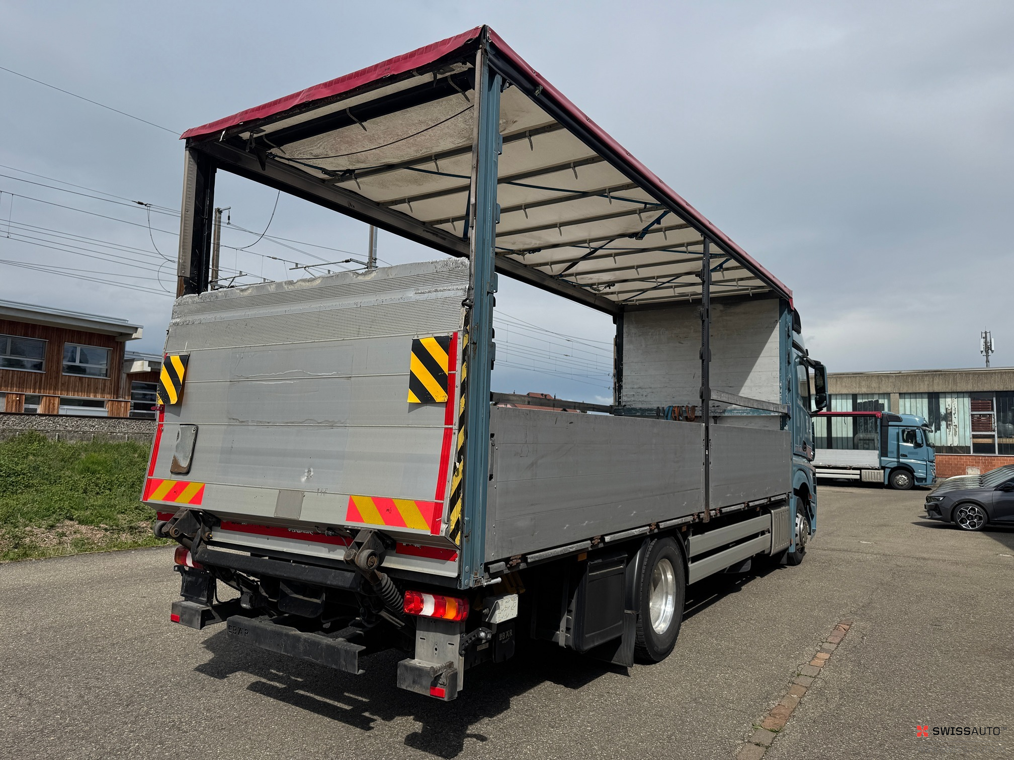 Auction Image