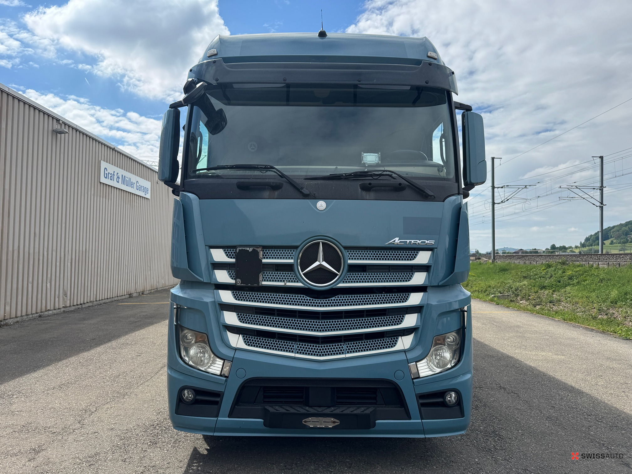 Auction Image