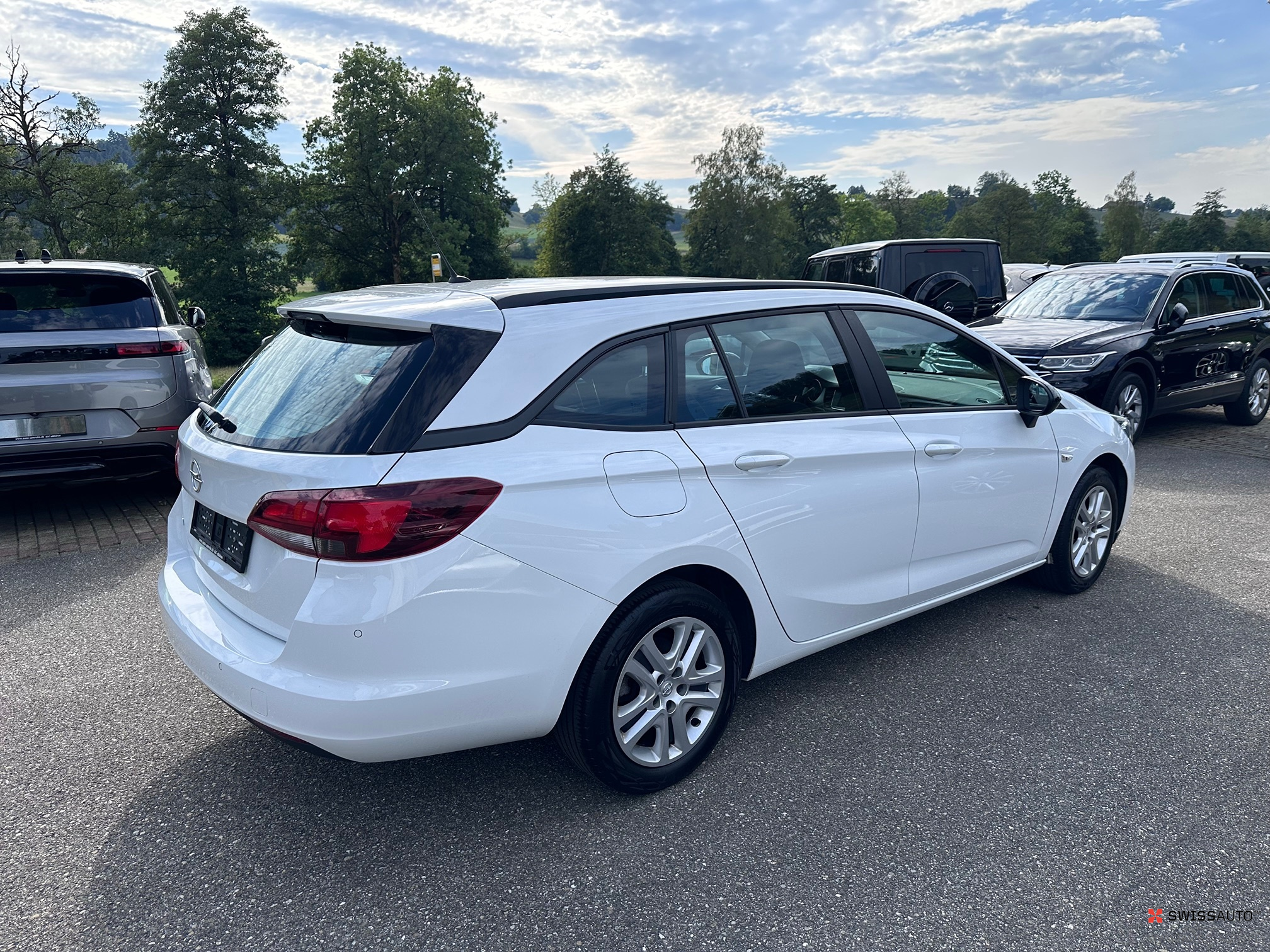 Auction Image