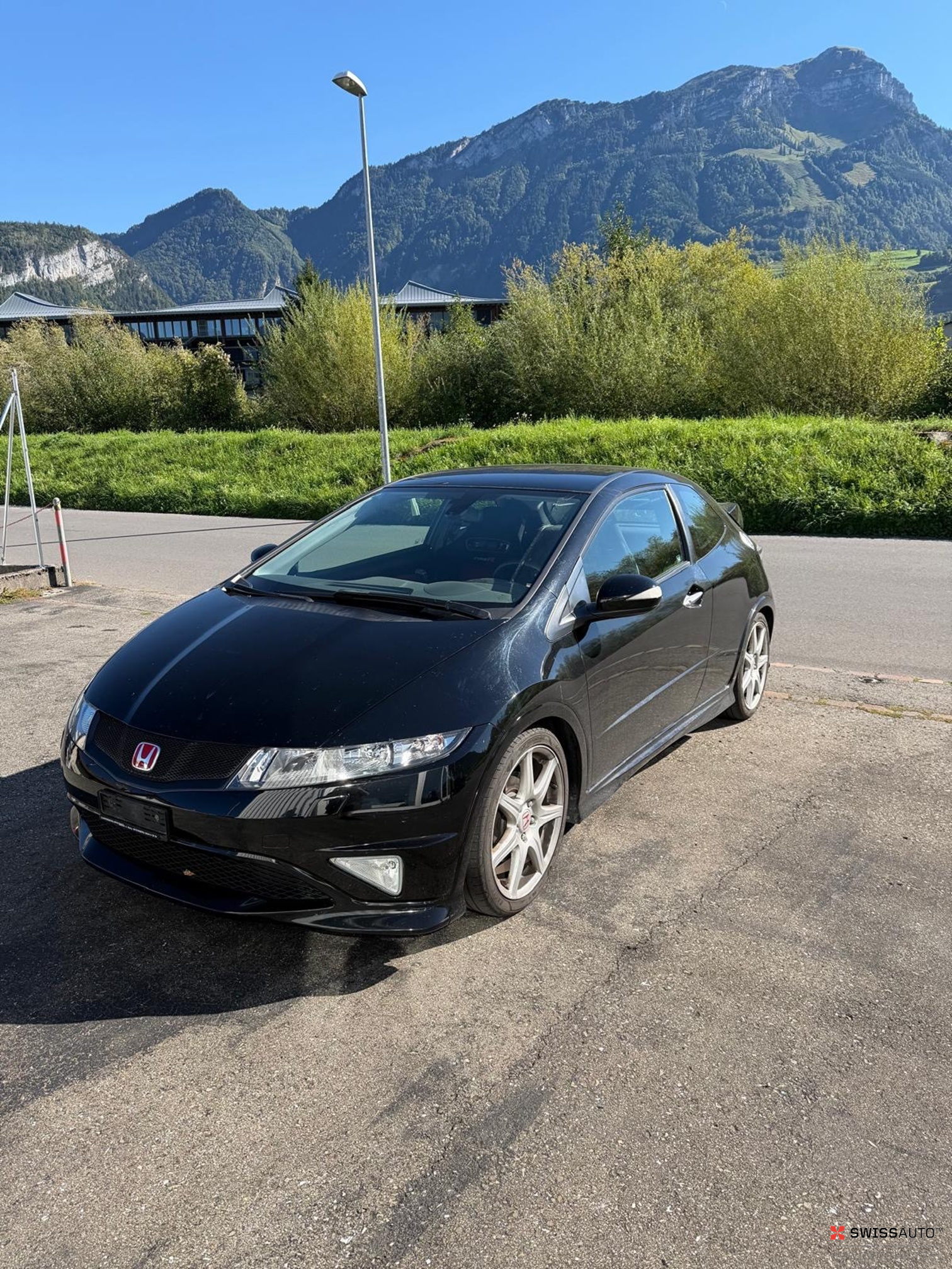 Auction Image