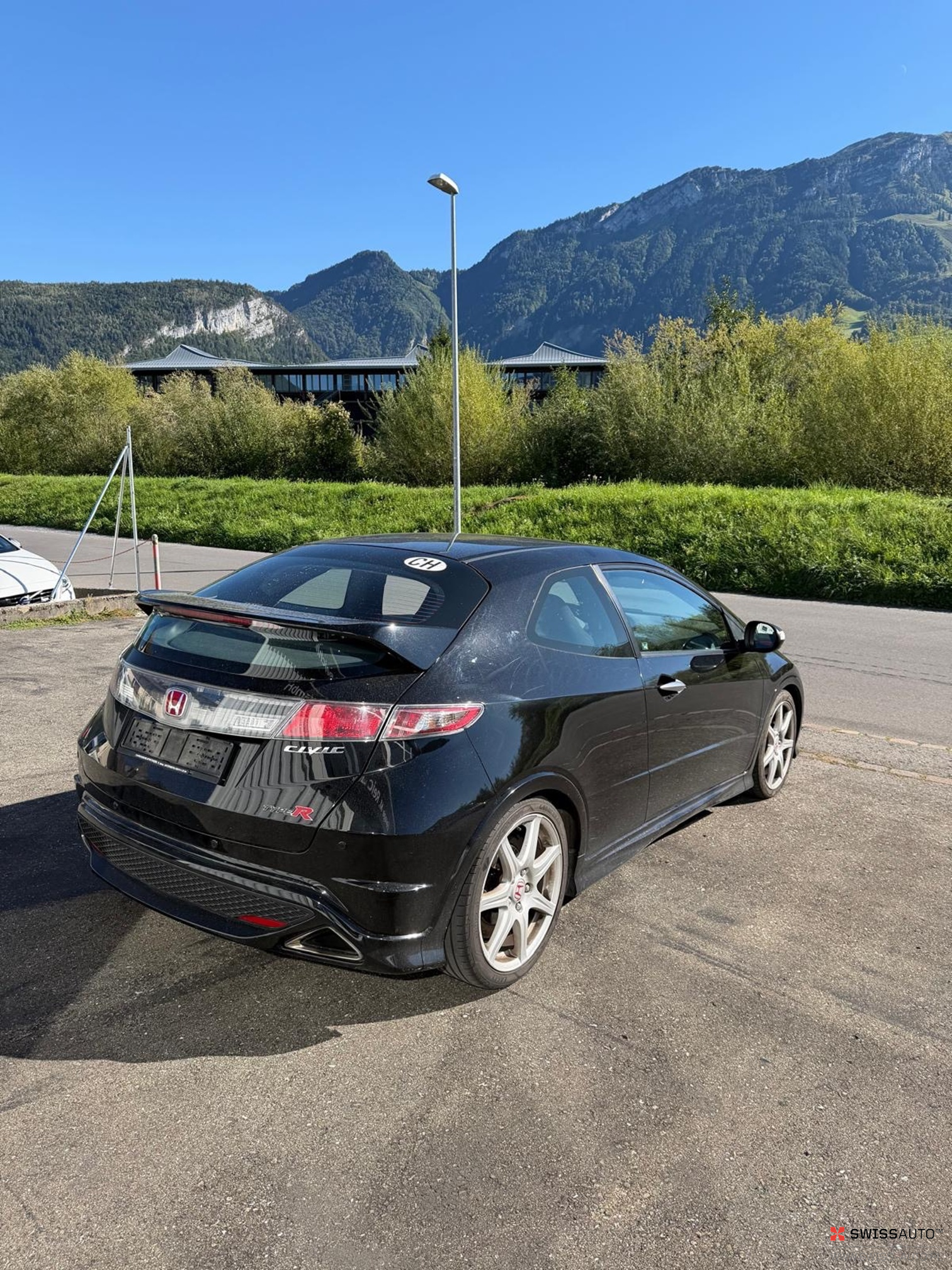 Auction Image