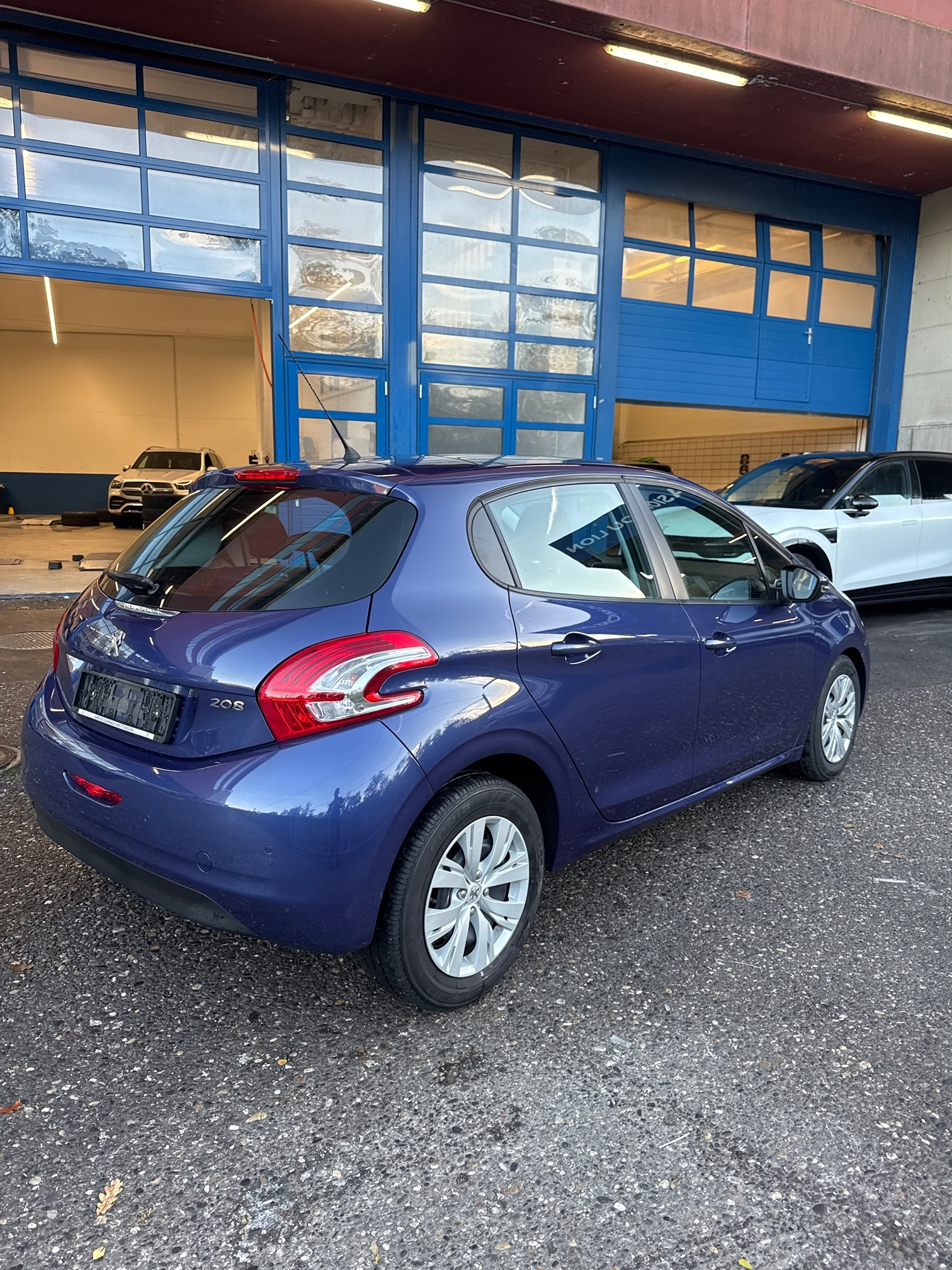 Auction Image