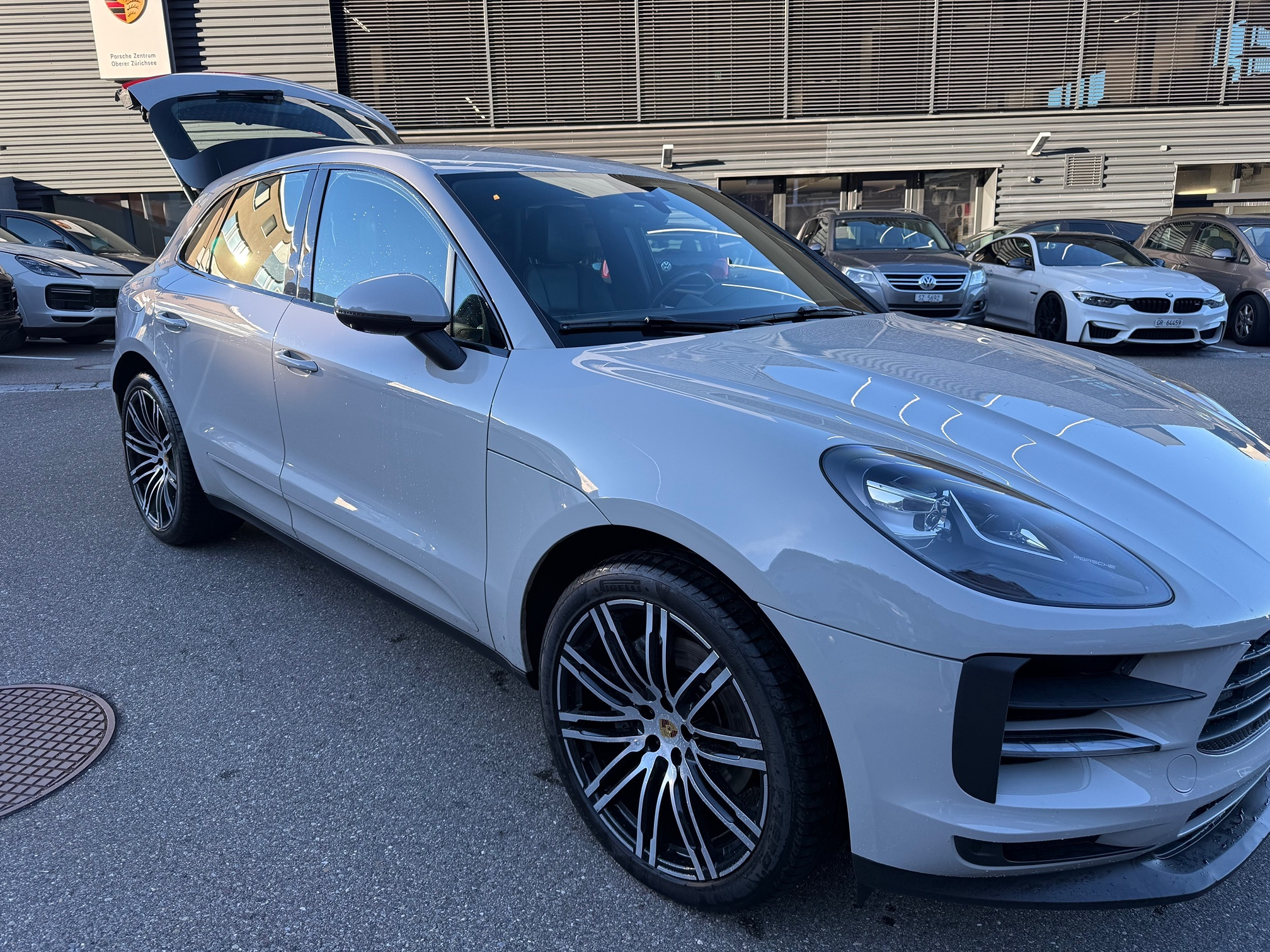 Auction Image