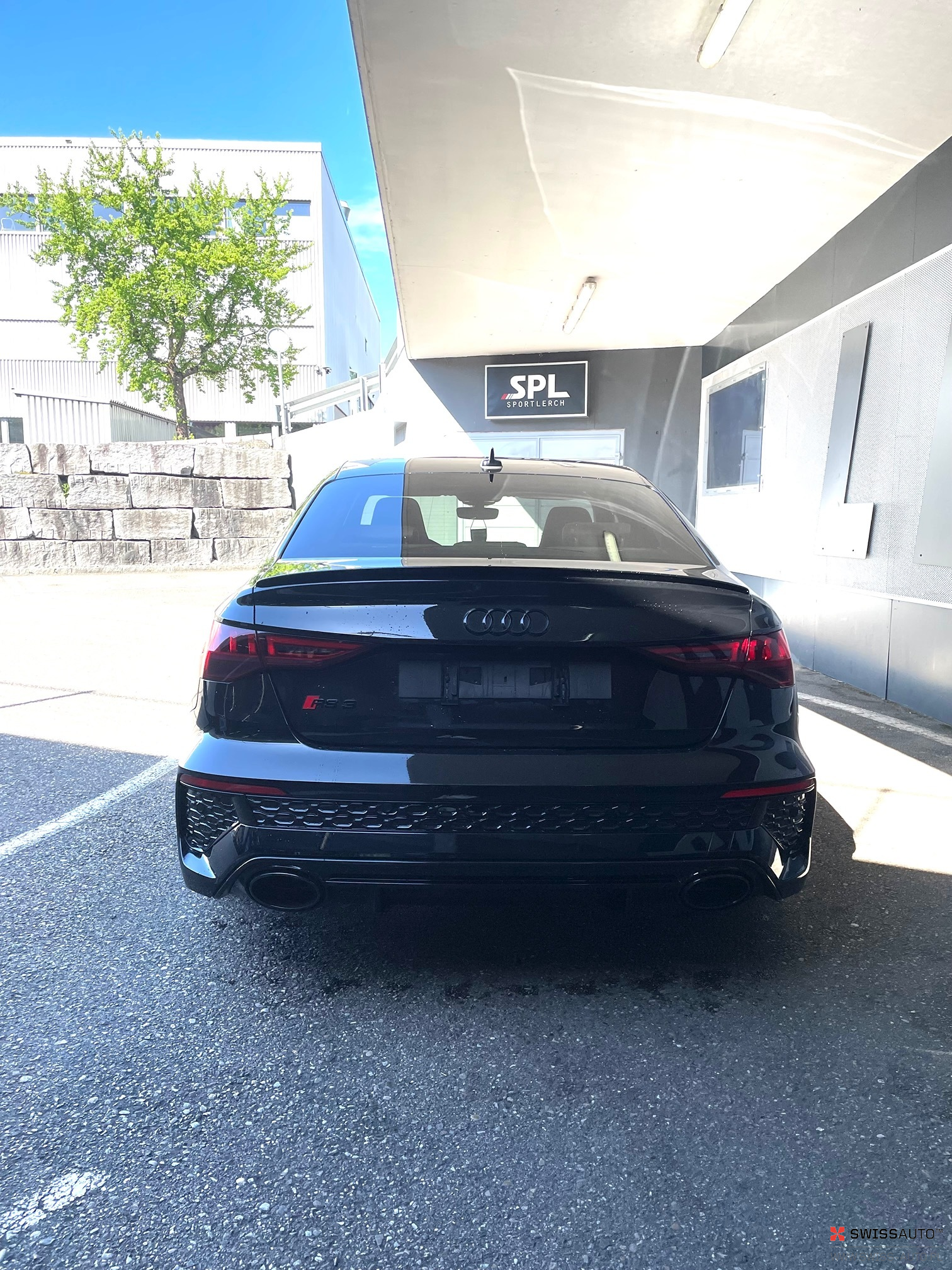 Auction Image