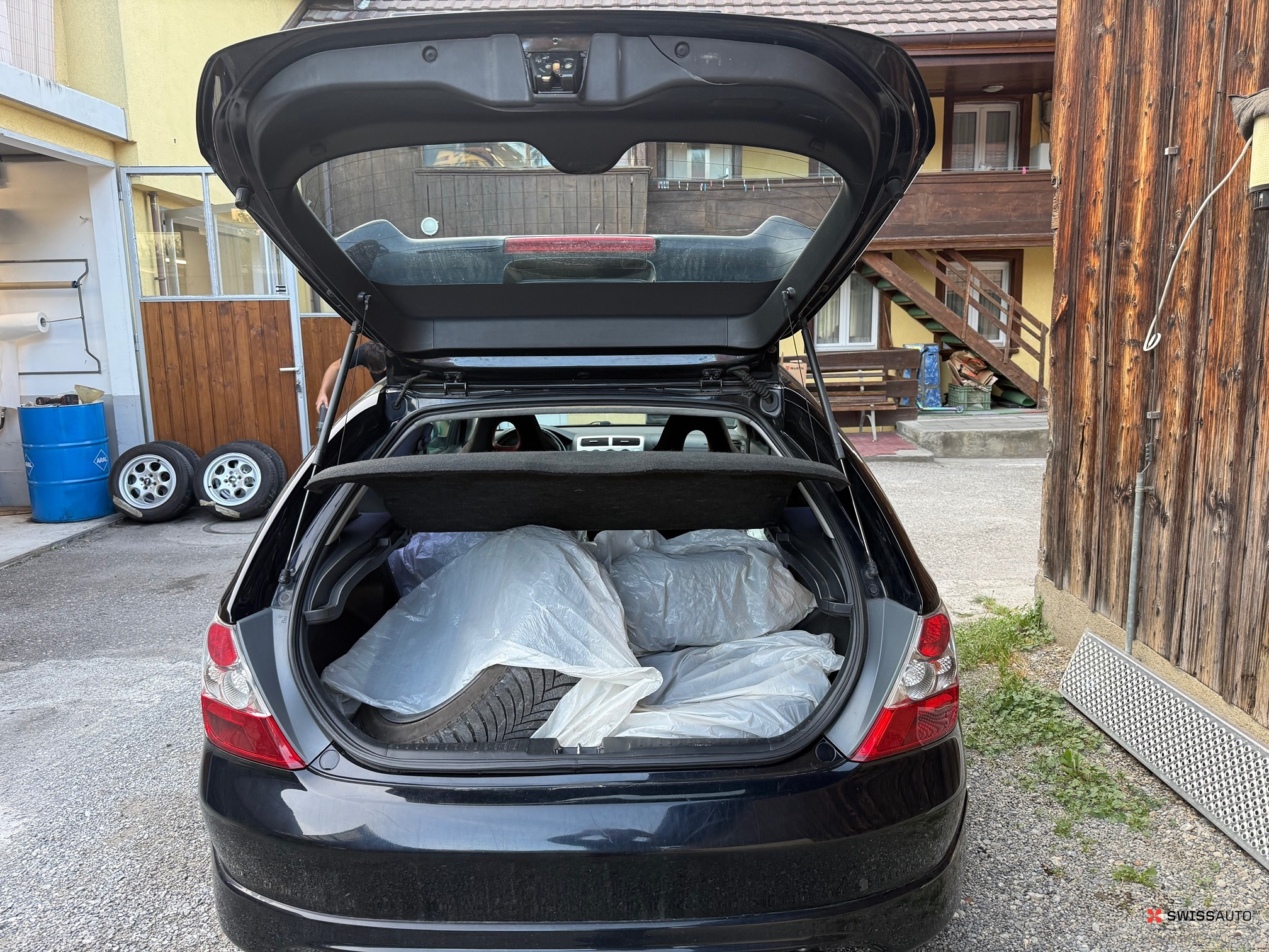 Auction Image