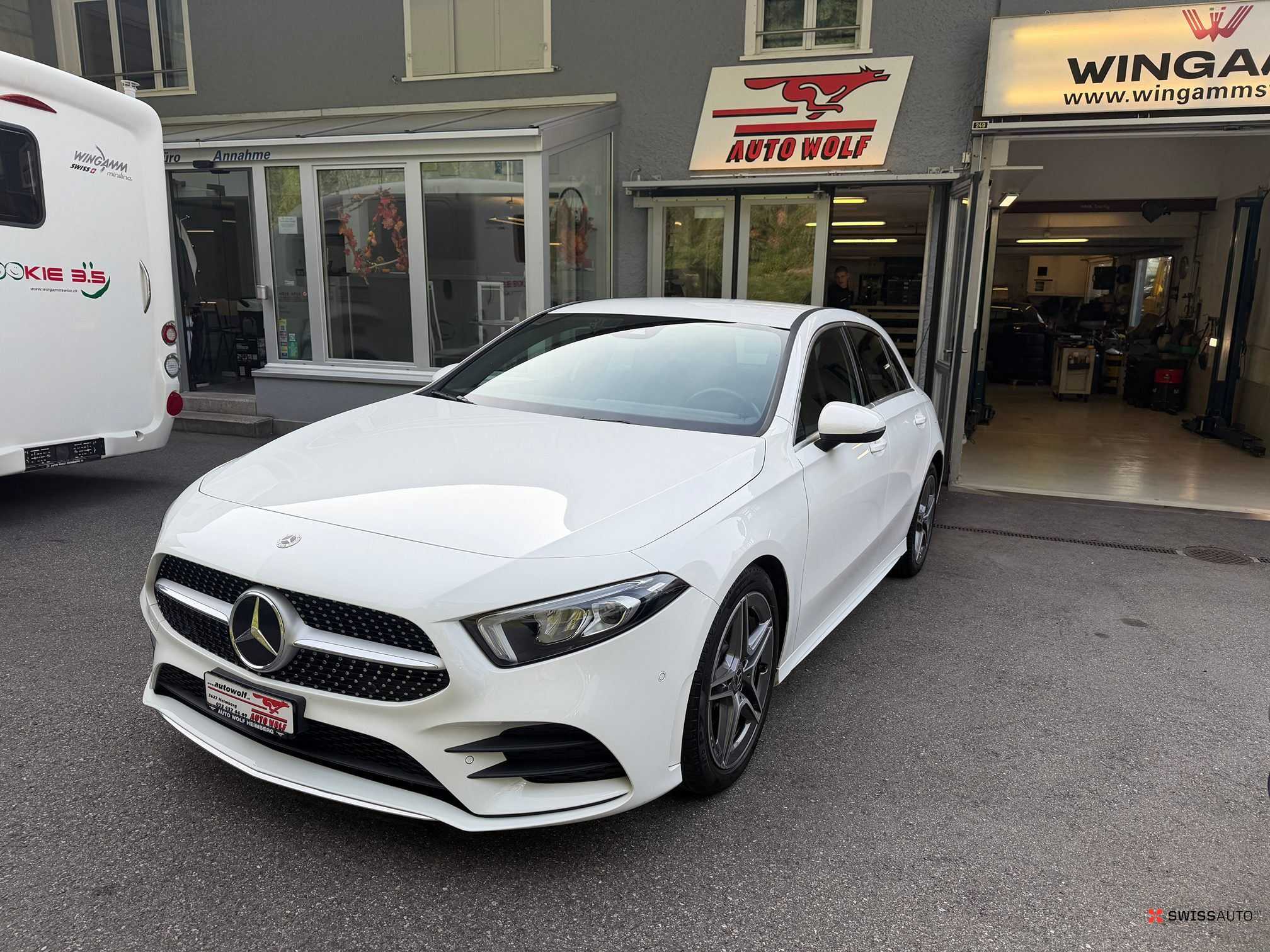 Auction Image