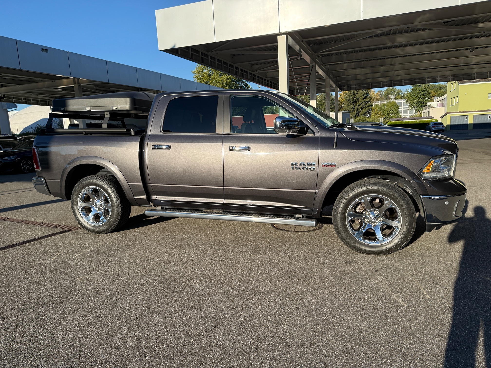 Auction Image