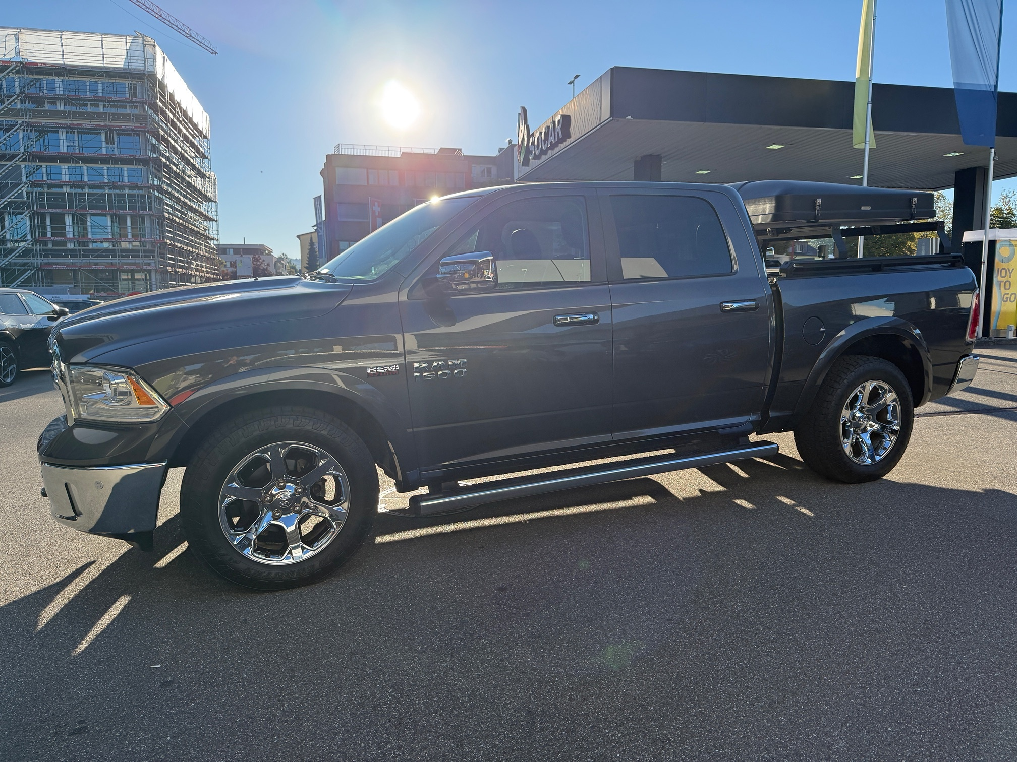 Auction Image