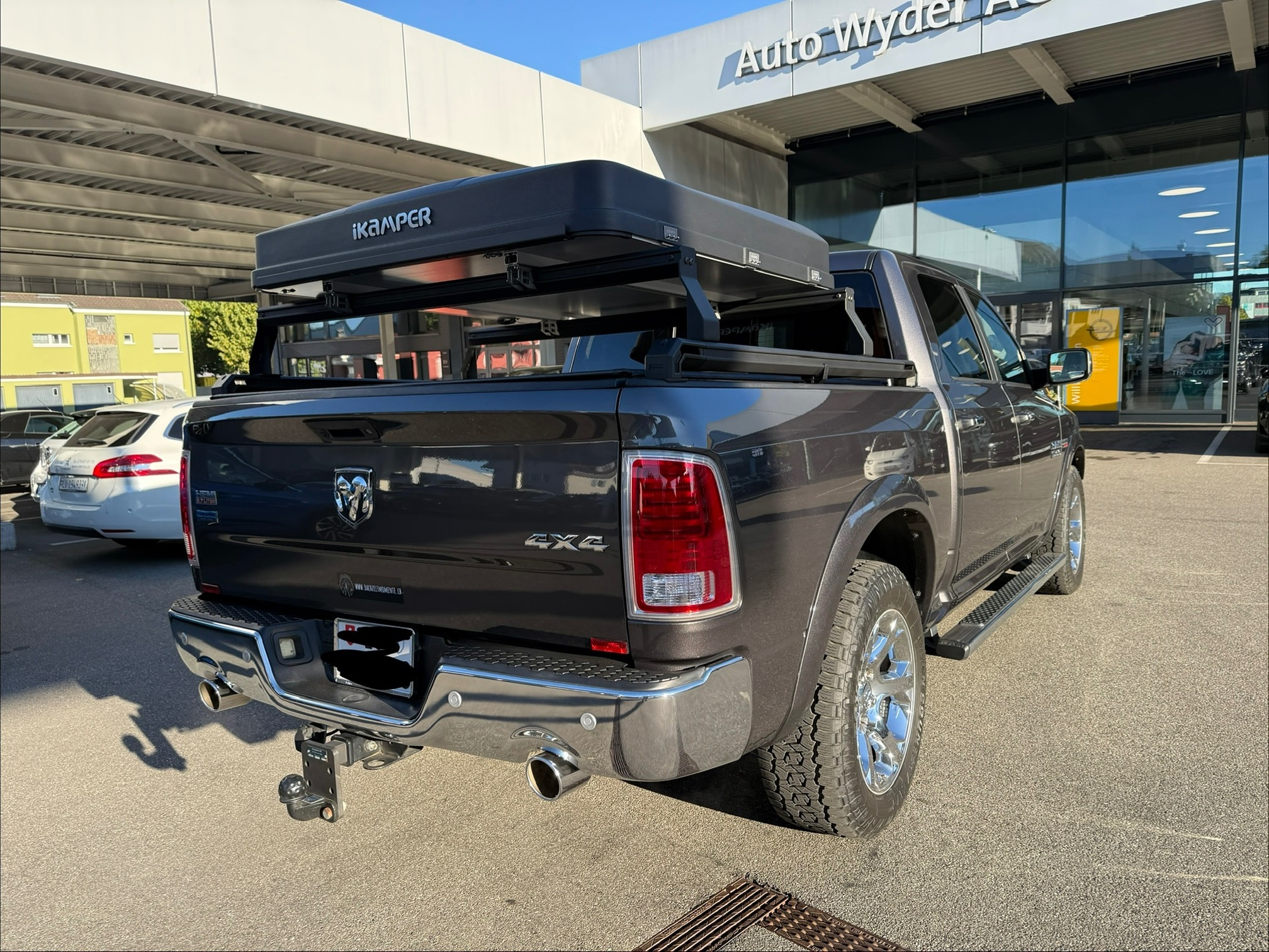 Auction Image