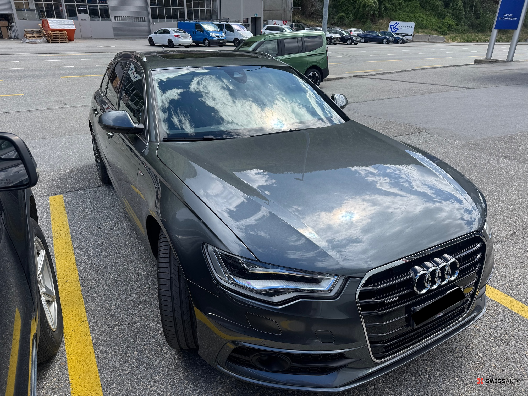 Auction Image