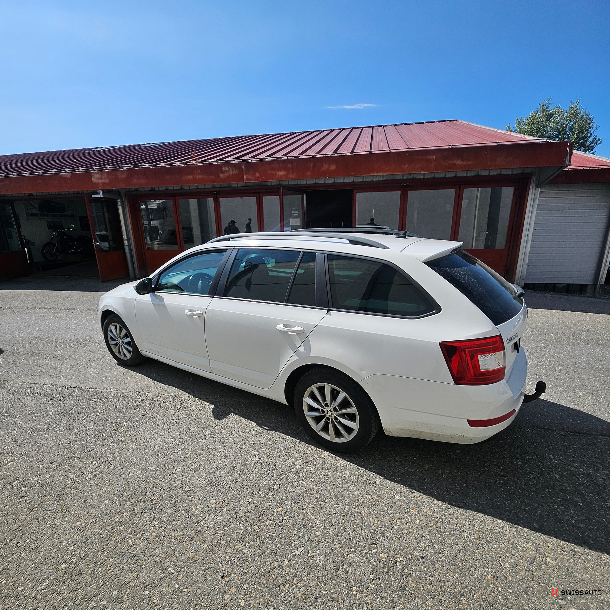 Auction Image