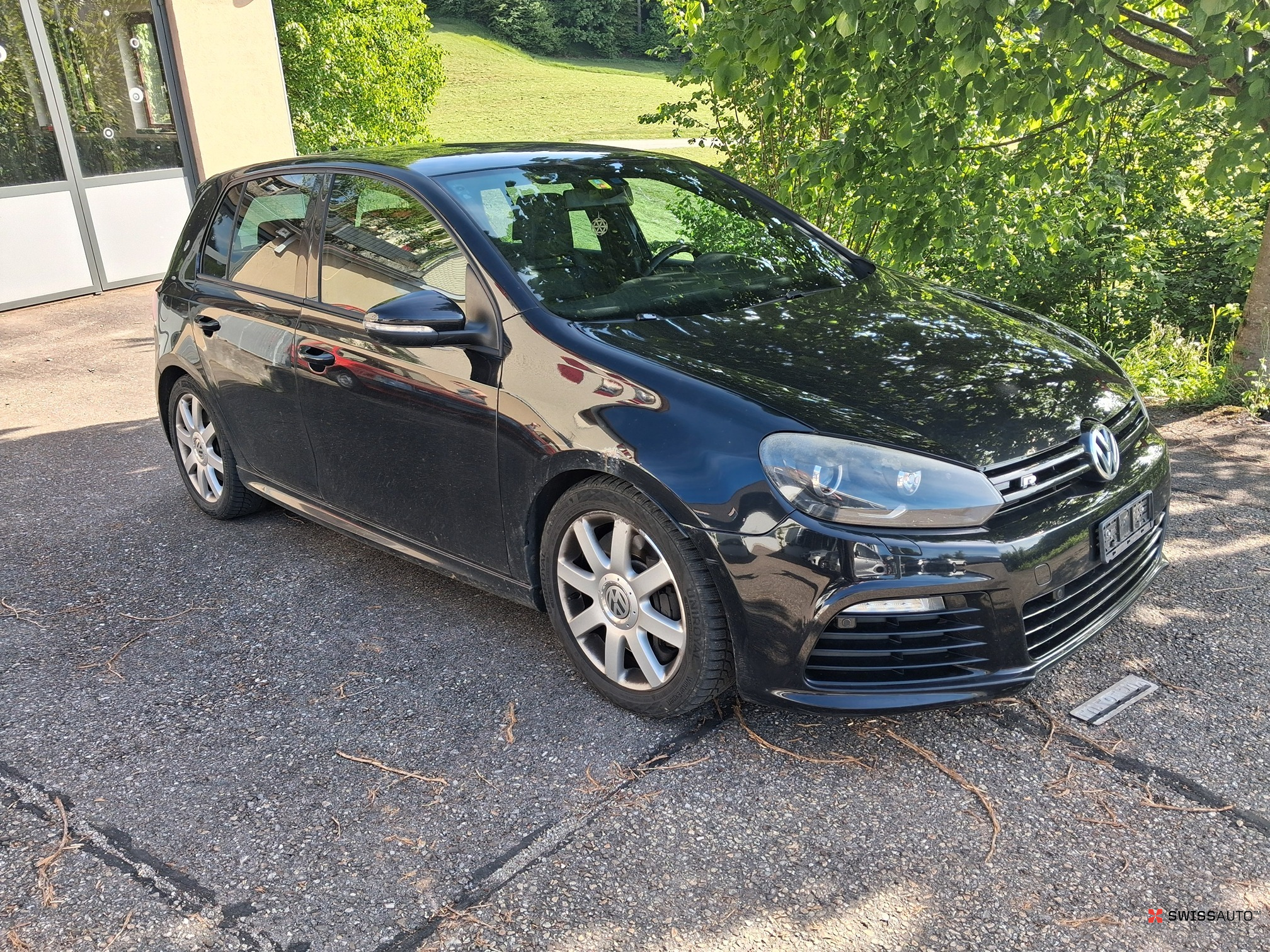 Auction Image