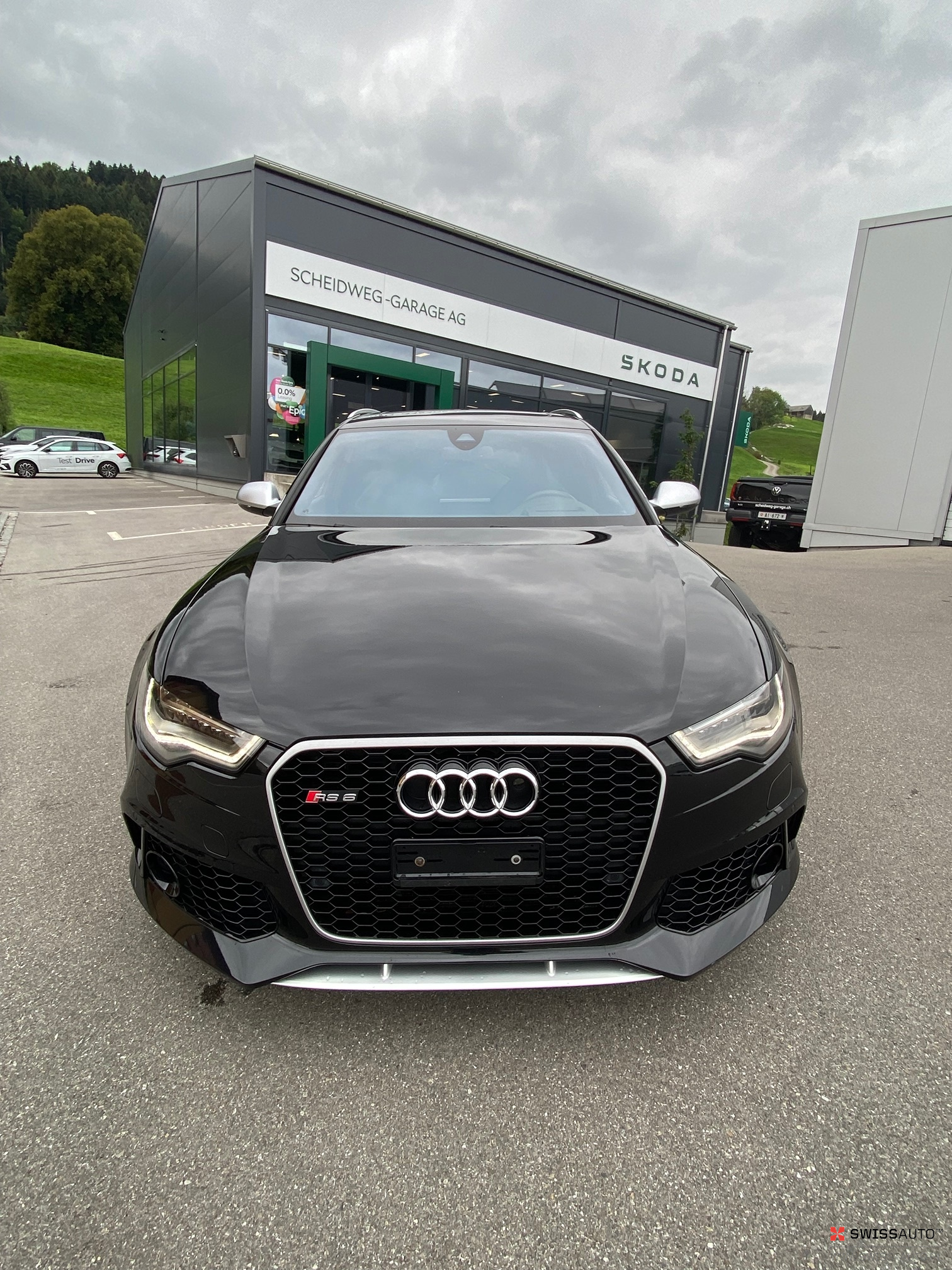 Auction Image