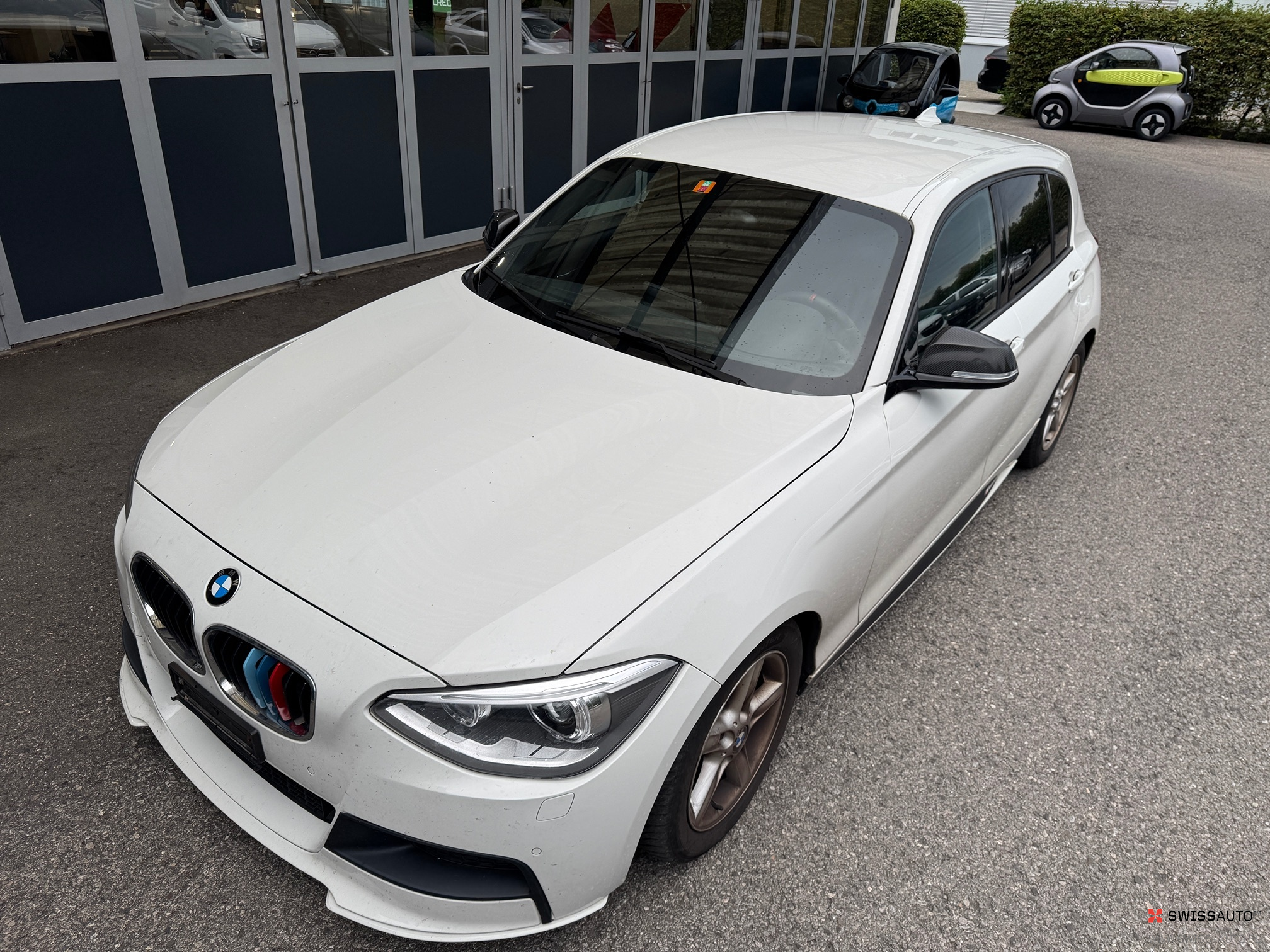 Auction Image