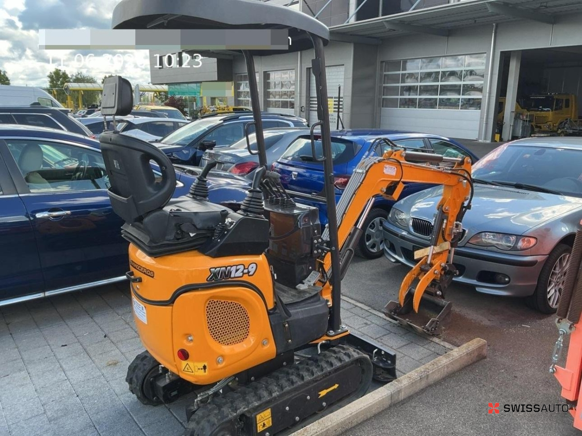 Auction Image
