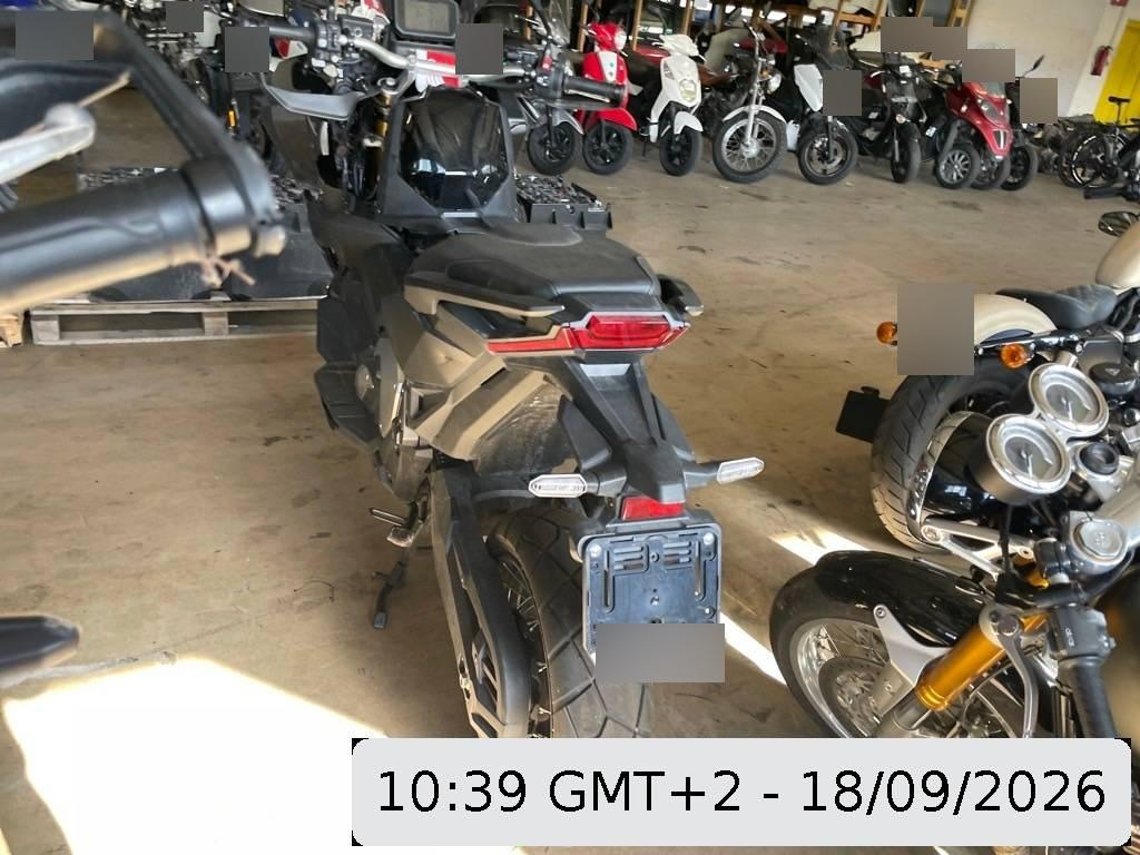 Auction Image
