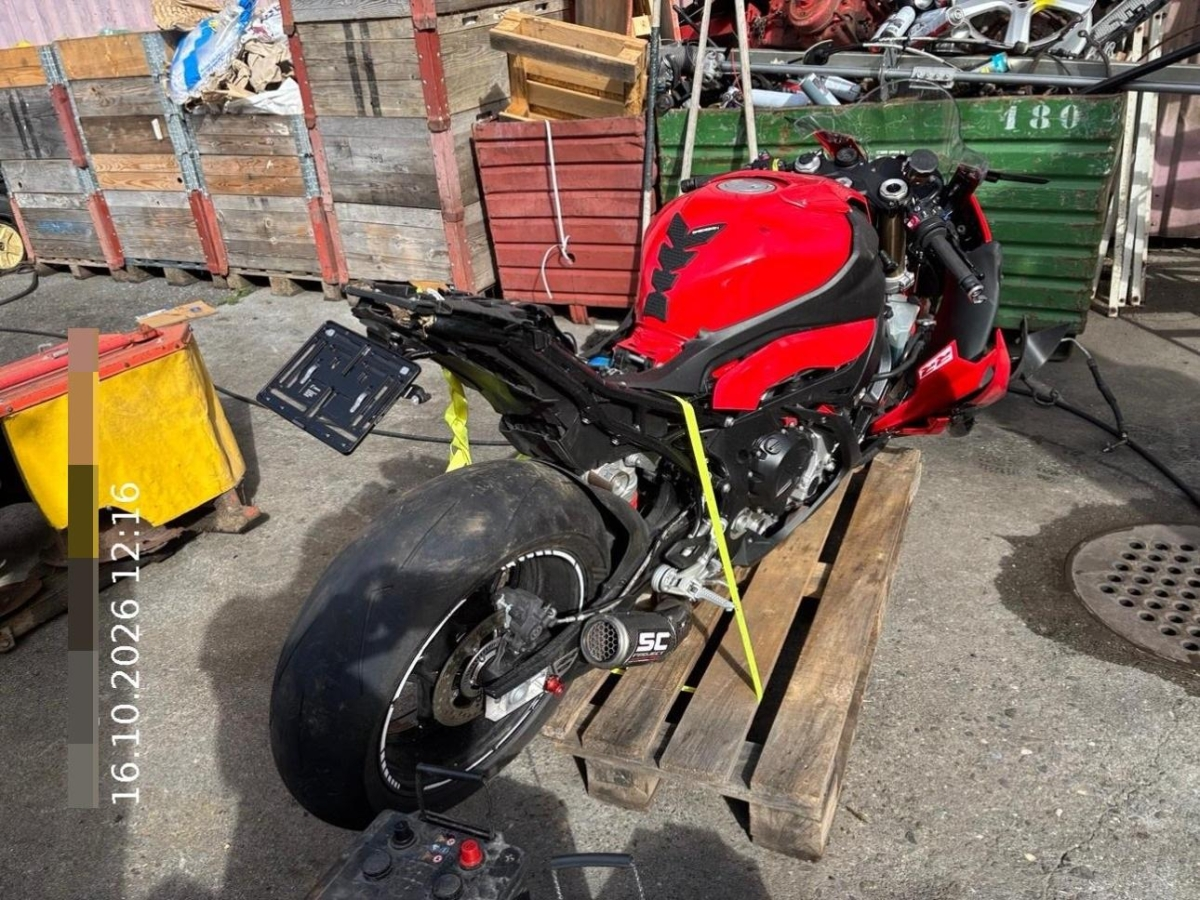 Auction Image