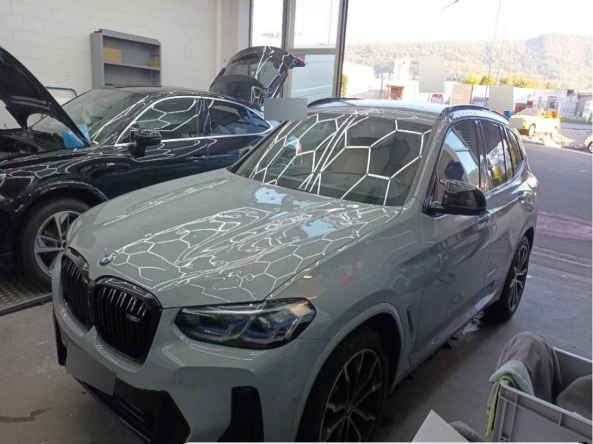 Auction Image