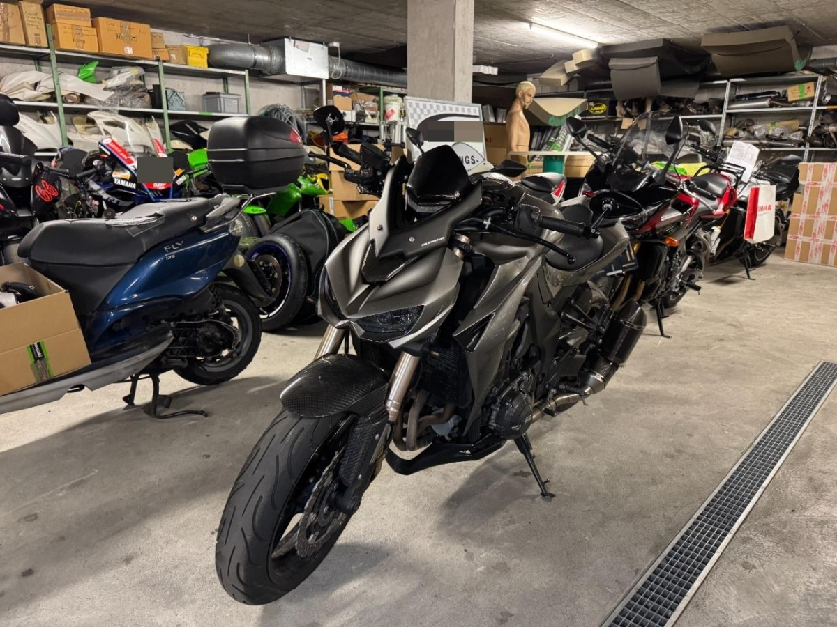 Auction Image