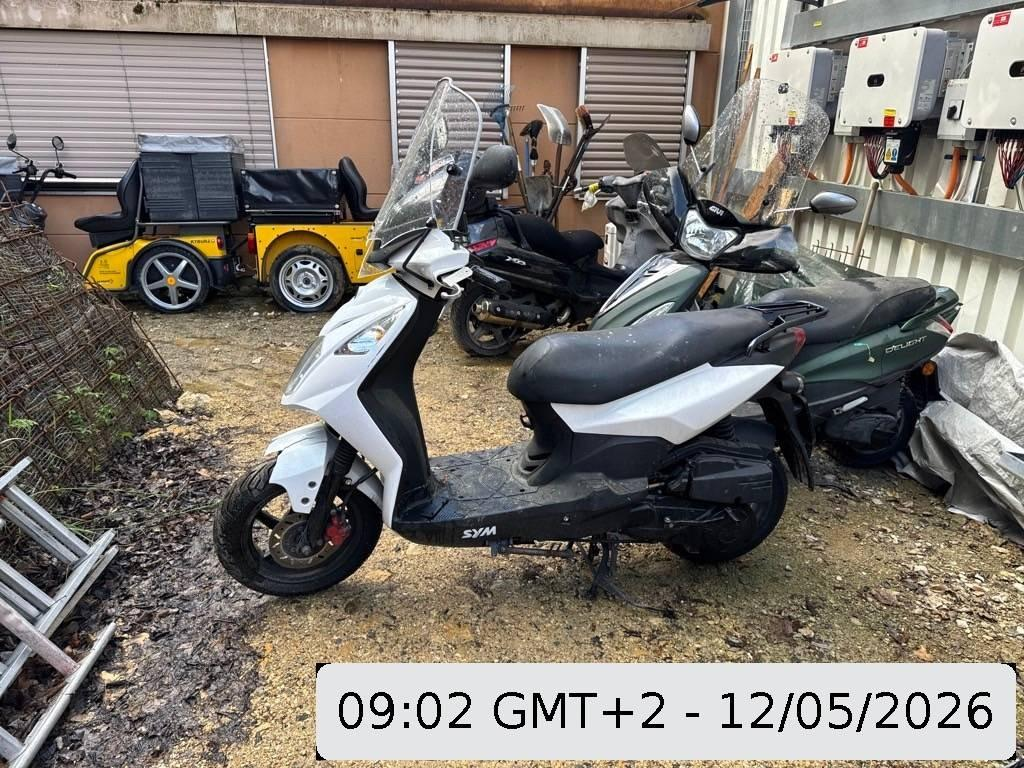 Auction Image