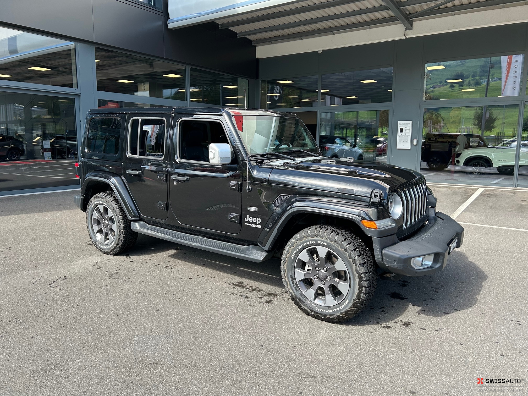 Auction Image