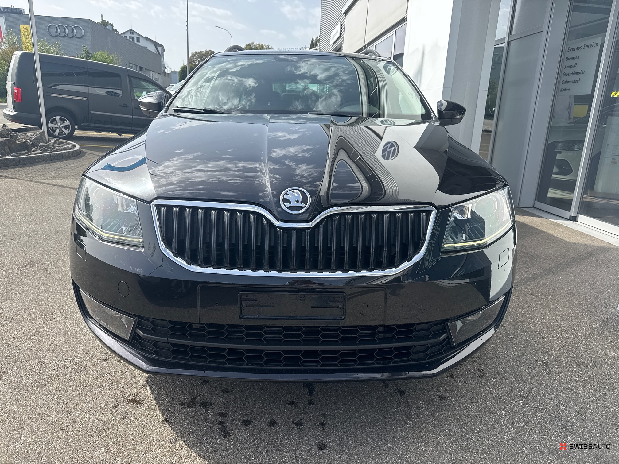Auction Image