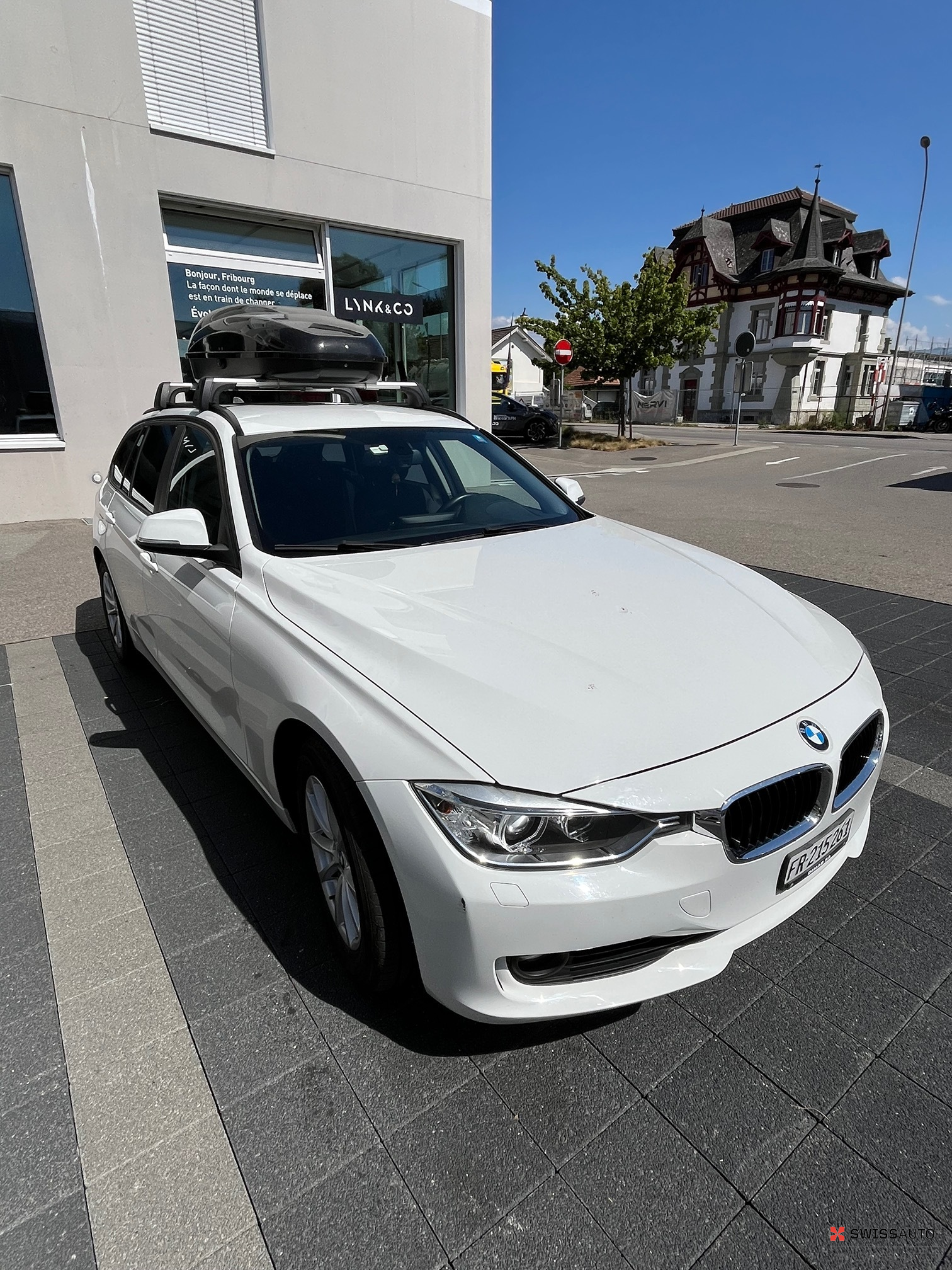 Auction Image