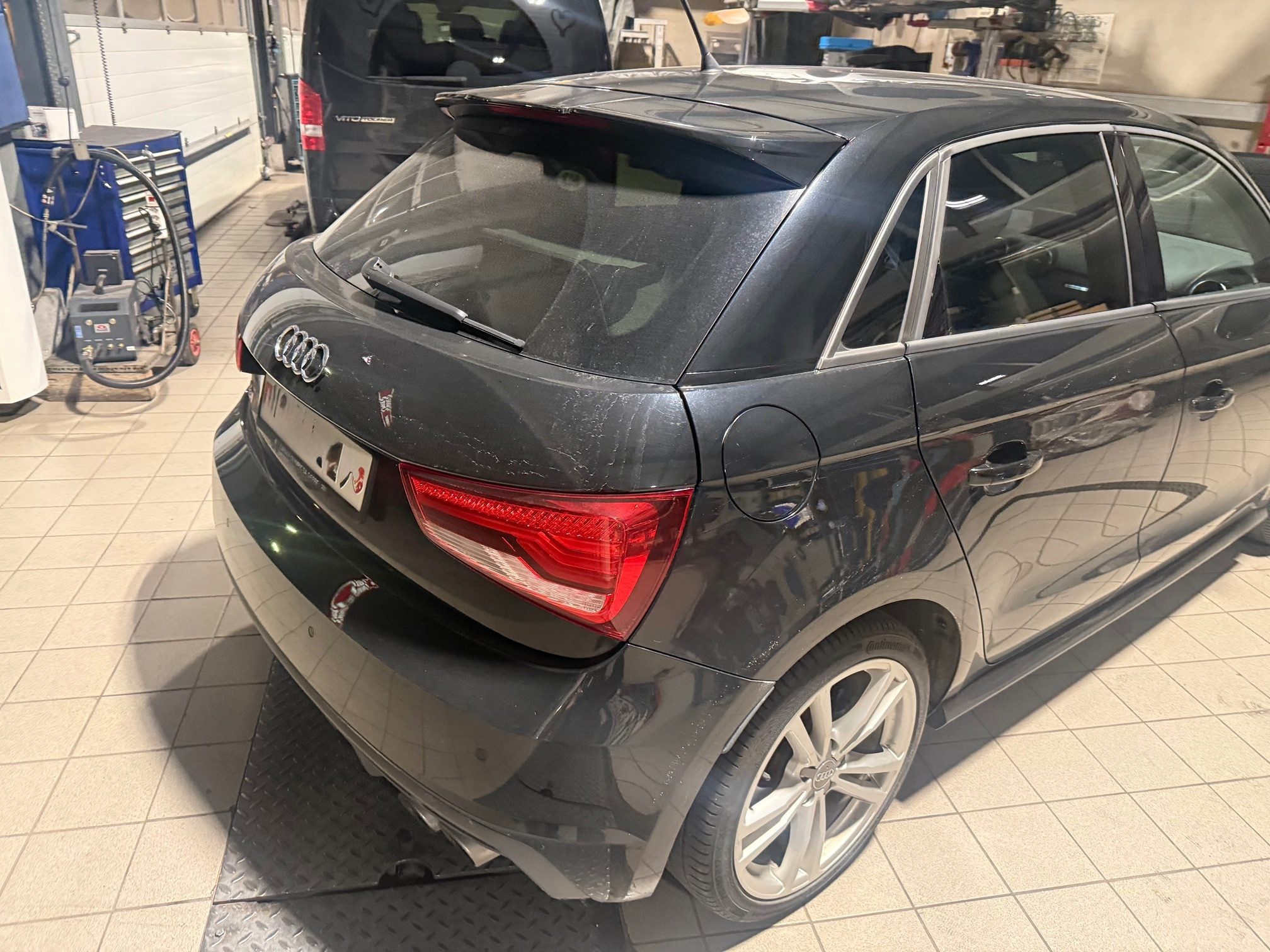 Auction Image