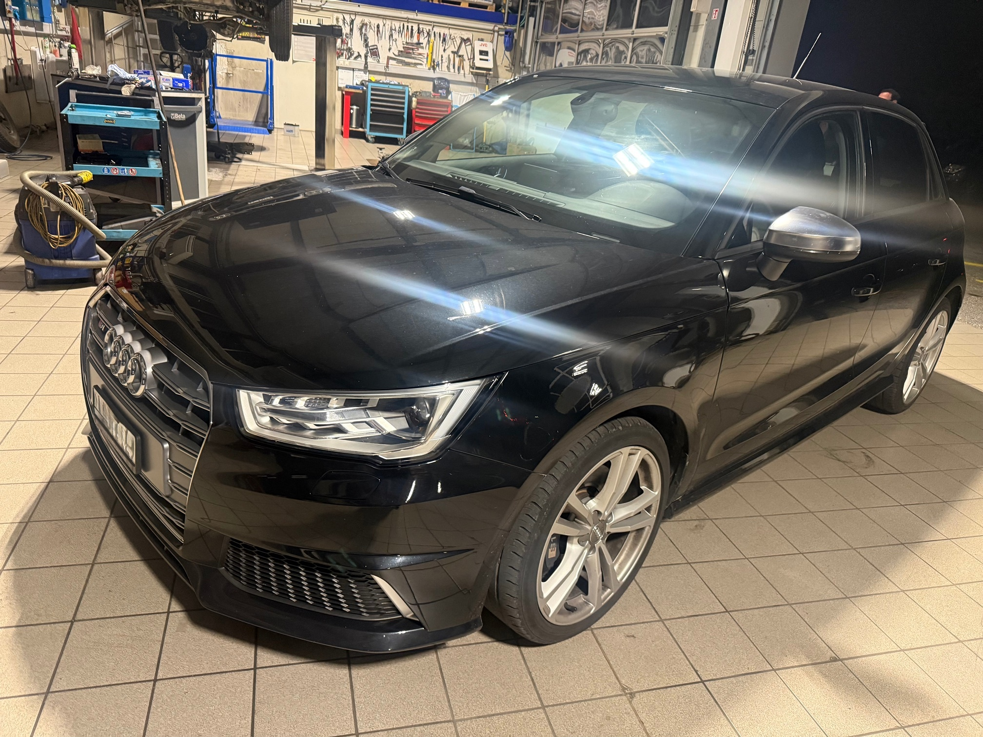 Auction Image
