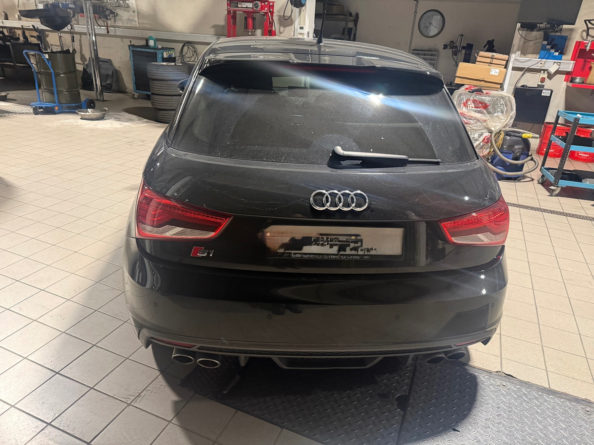 Auction Image
