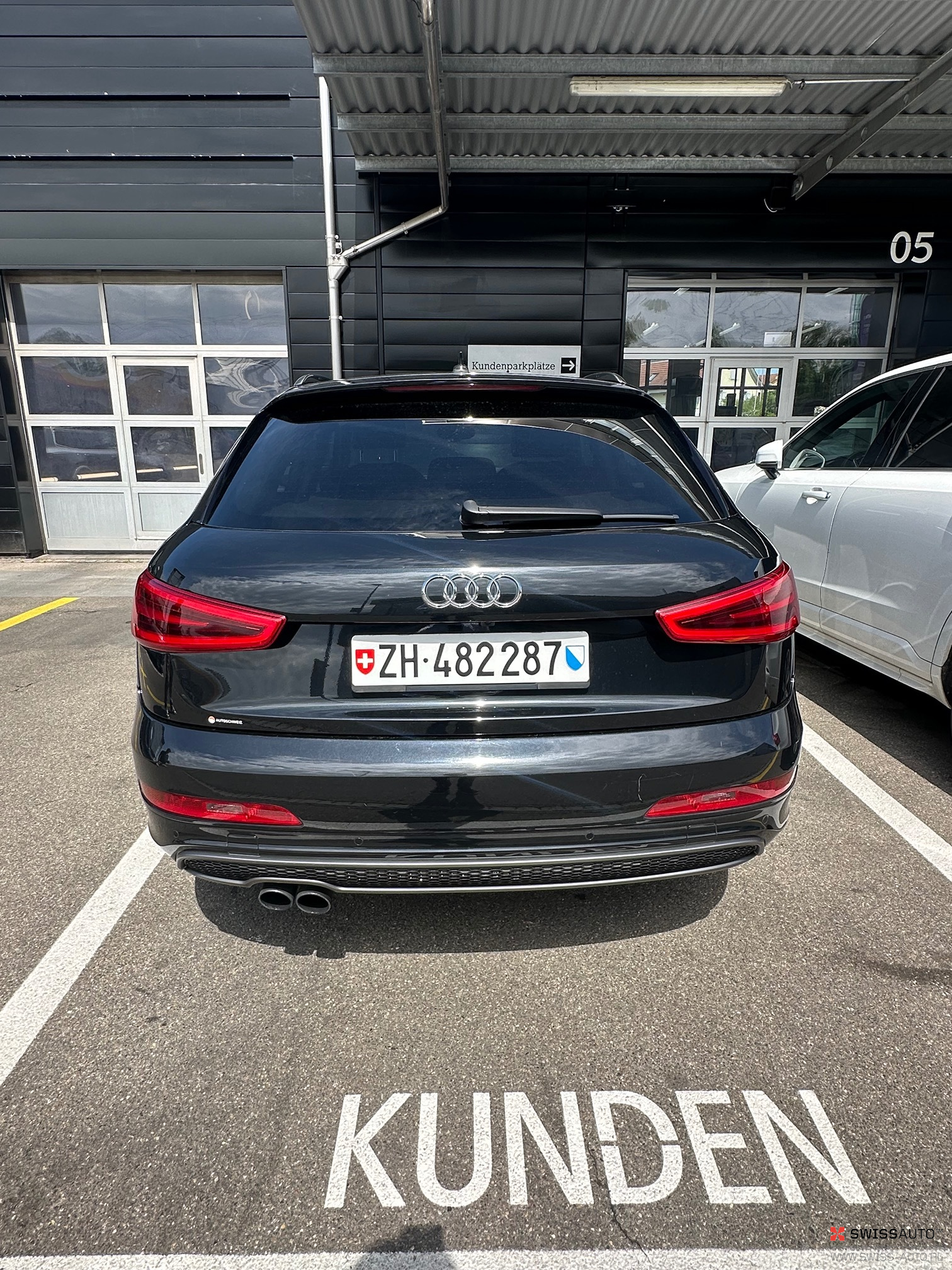 Auction Image