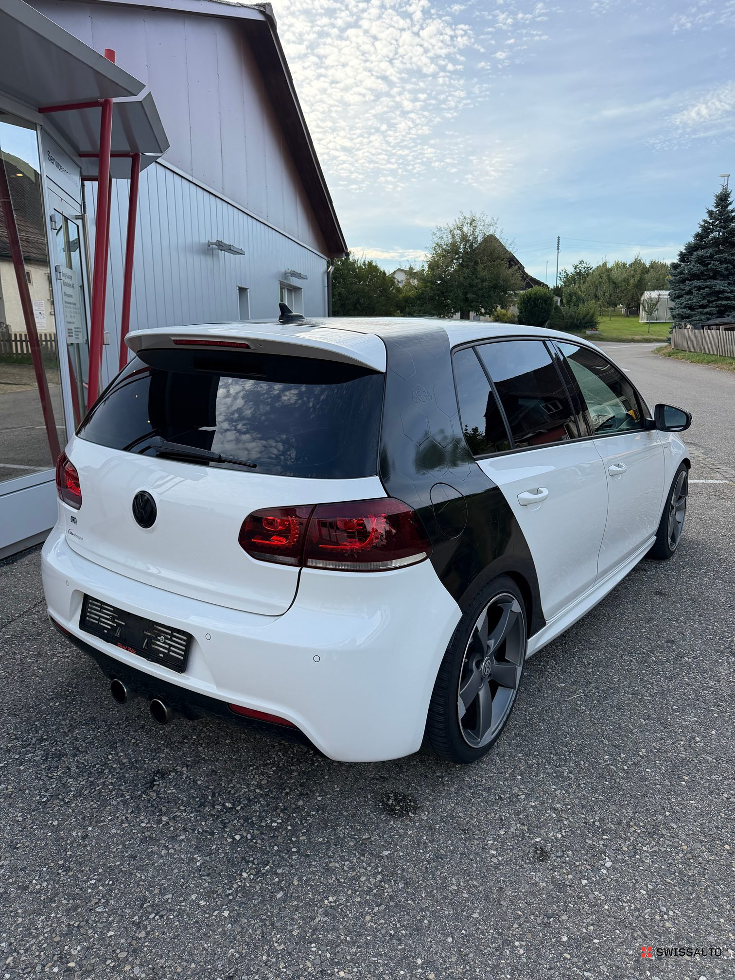 Auction Image