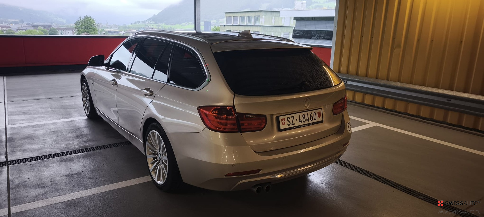 Auction Image