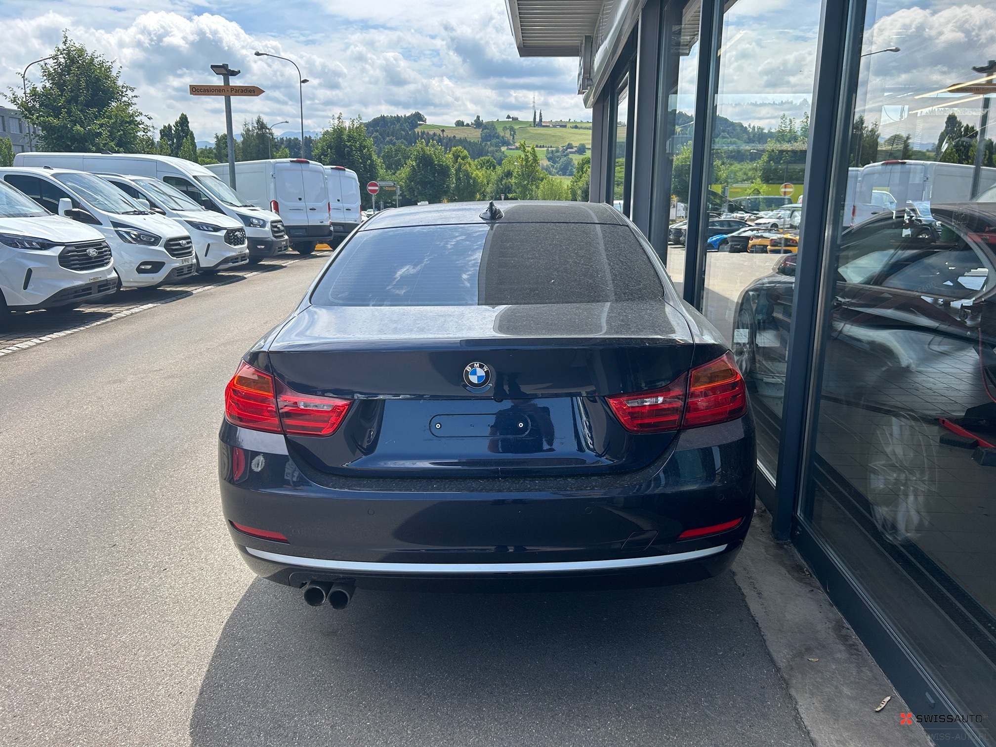 Auction Image