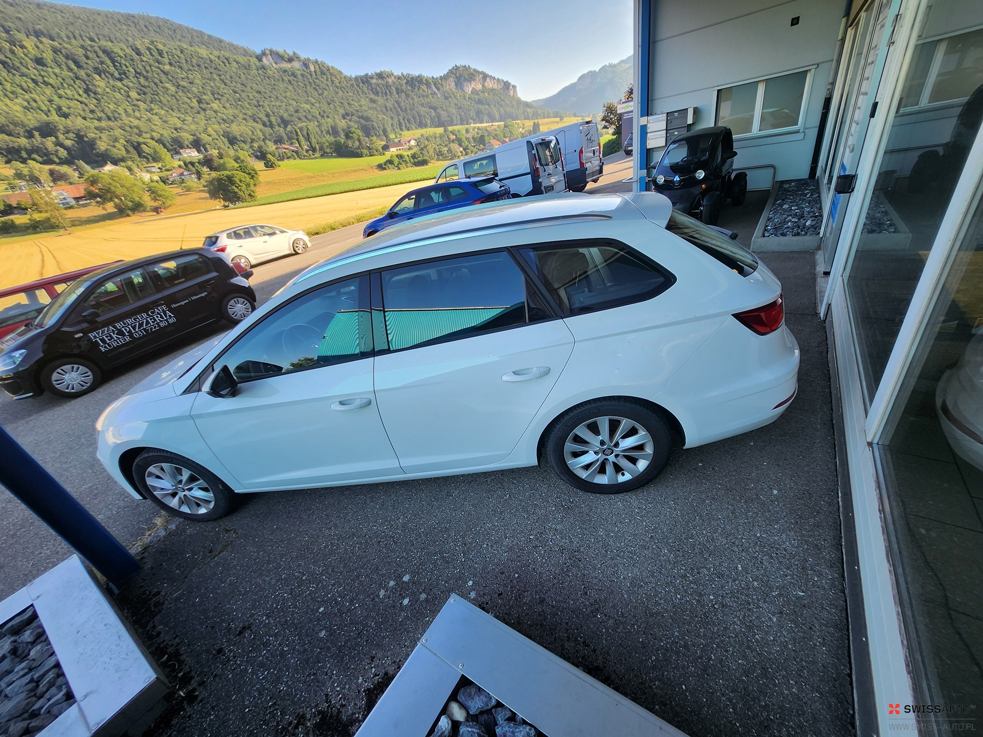 Auction Image