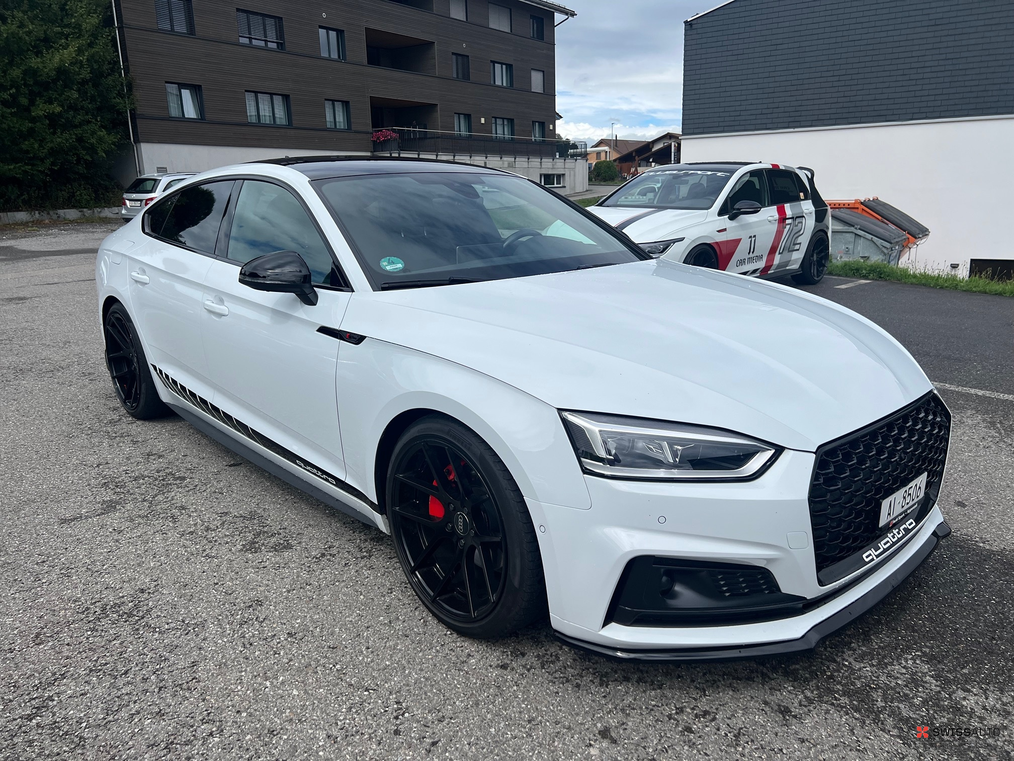 Auction Image