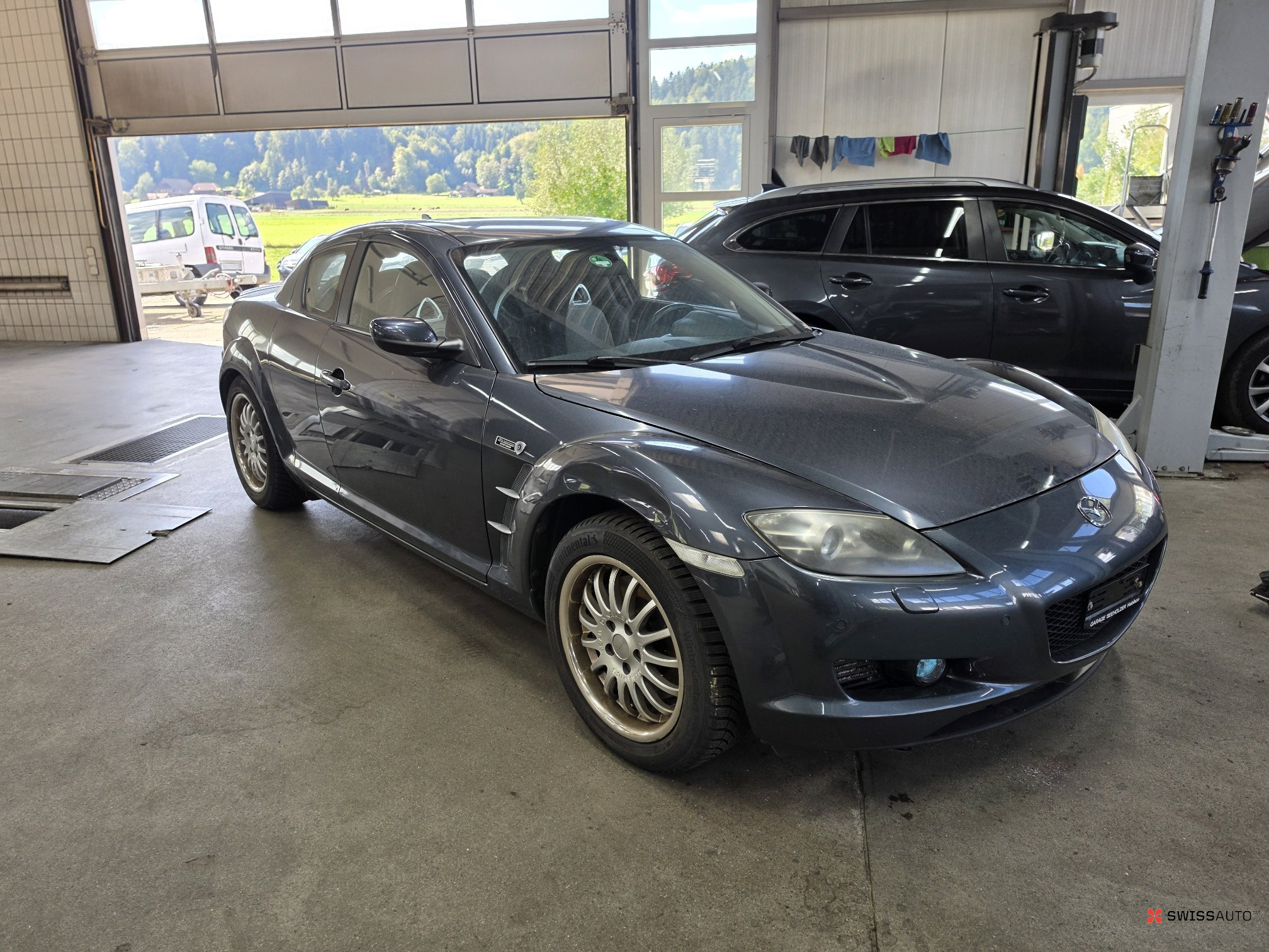 Auction Image