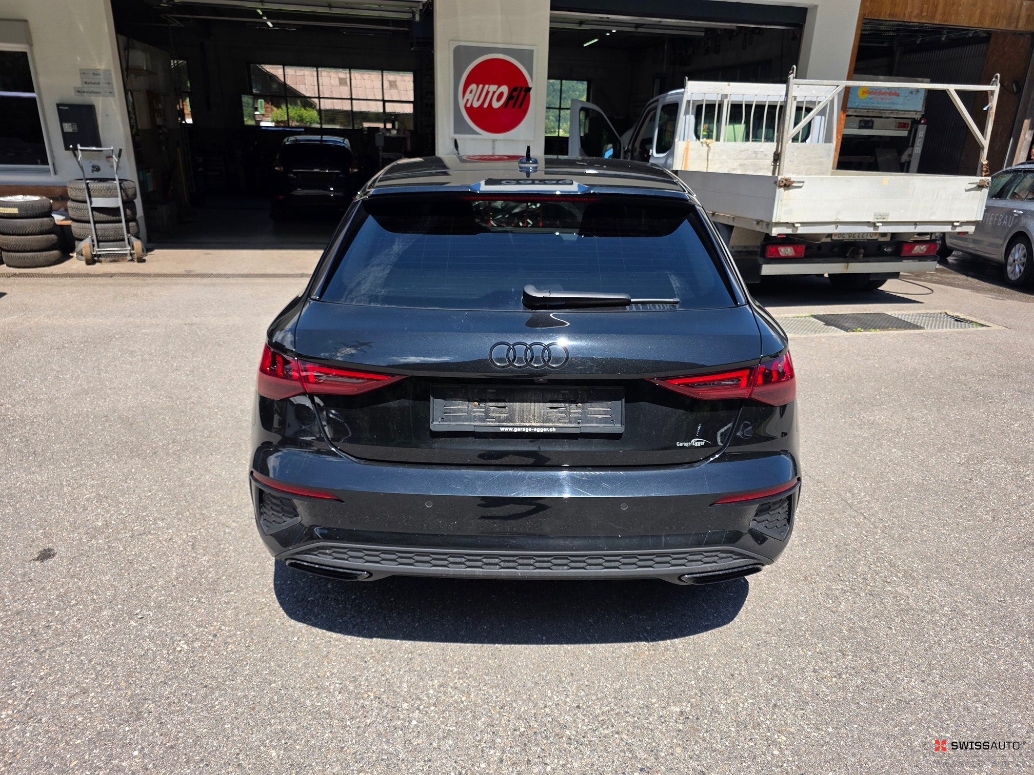 Auction Image