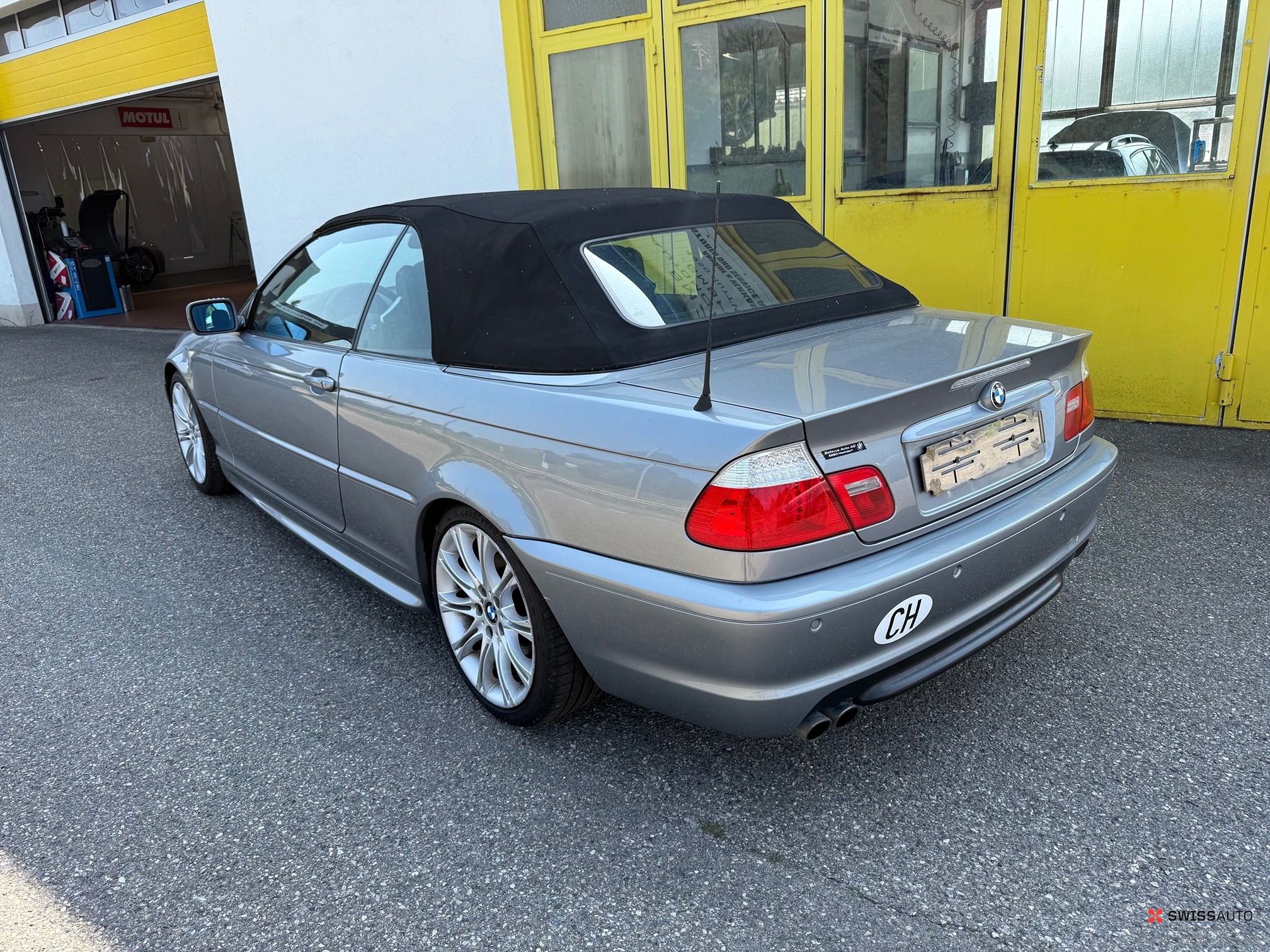 Auction Image
