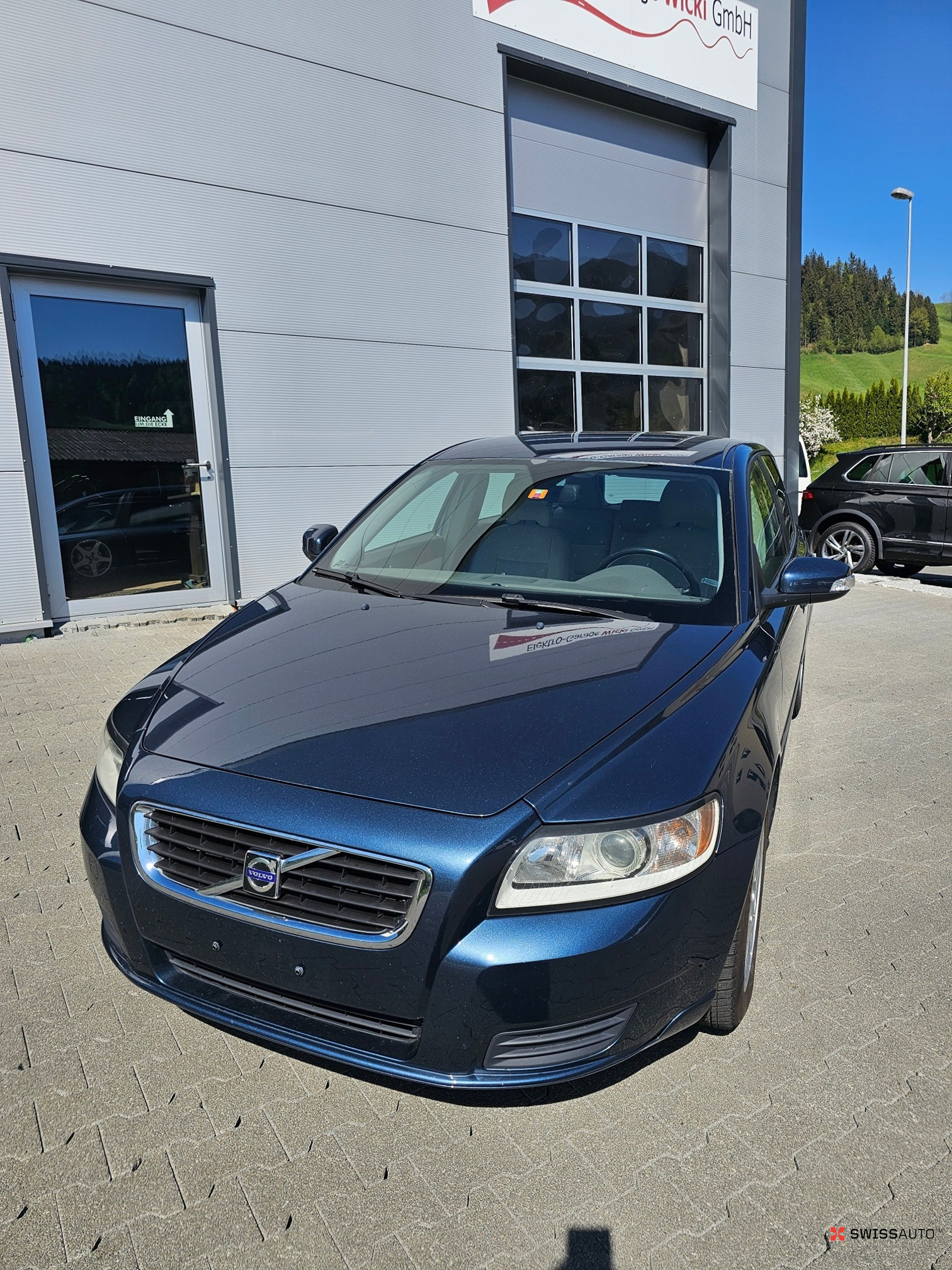 Auction Image