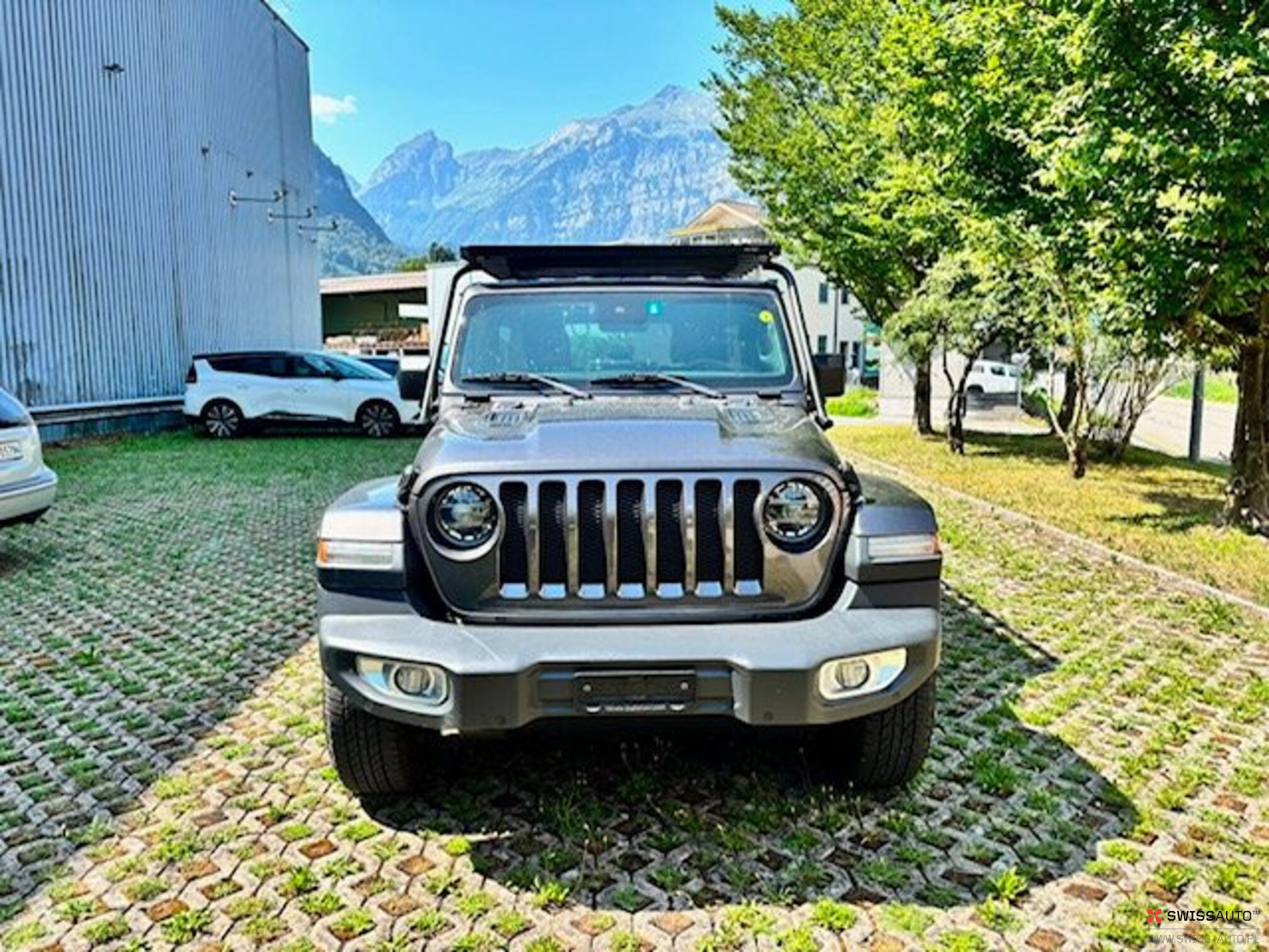 Auction Image