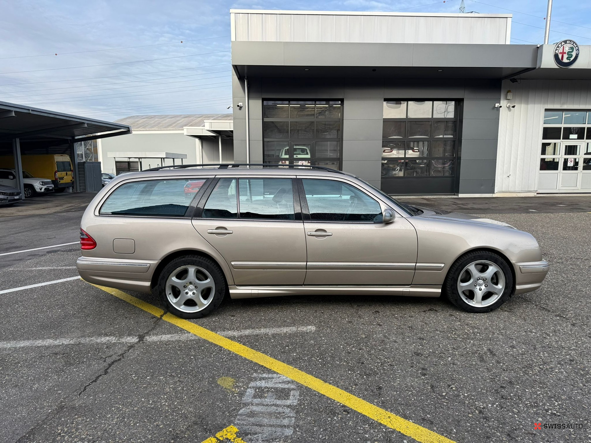 Auction Image