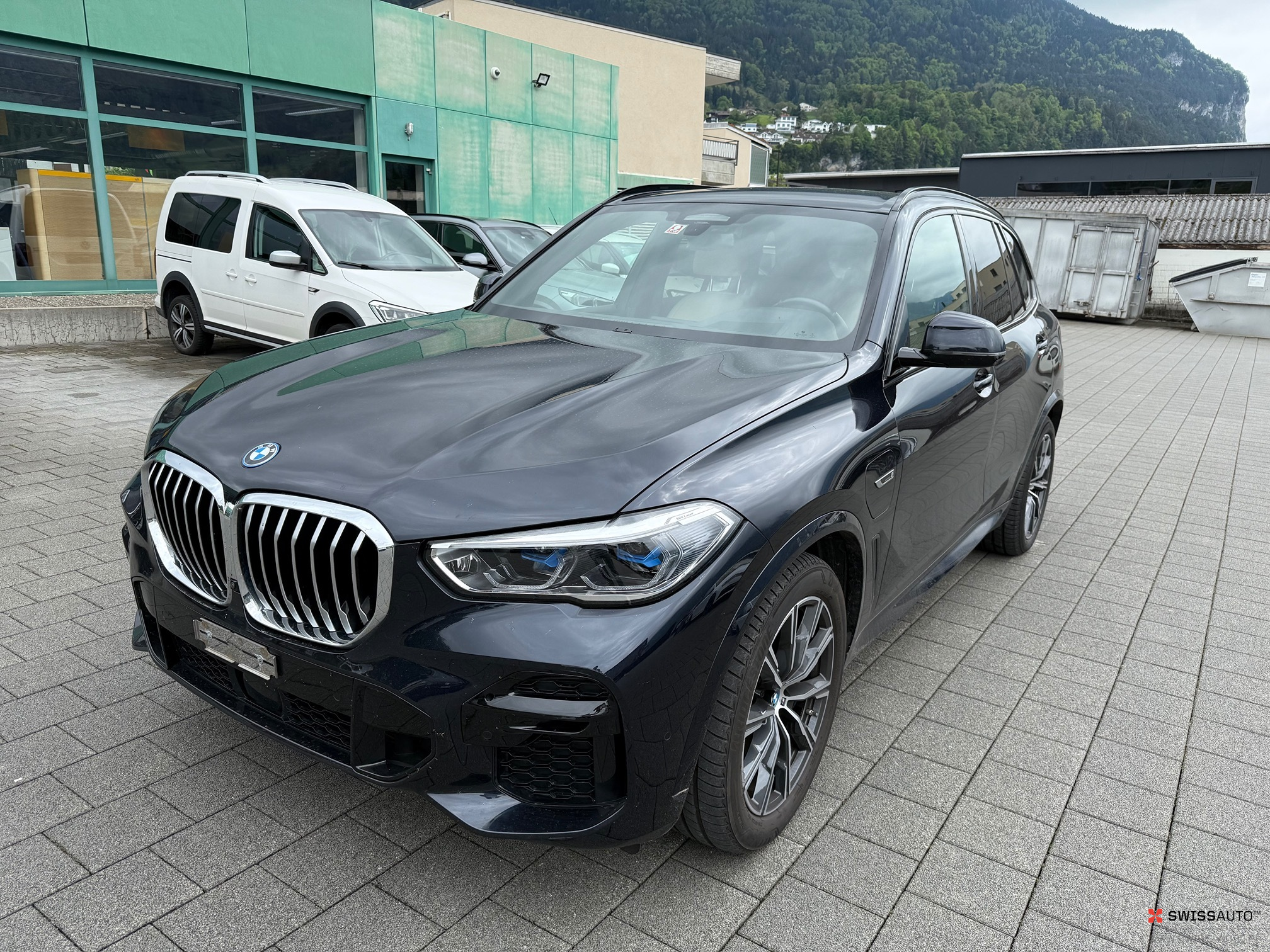 Auction Image