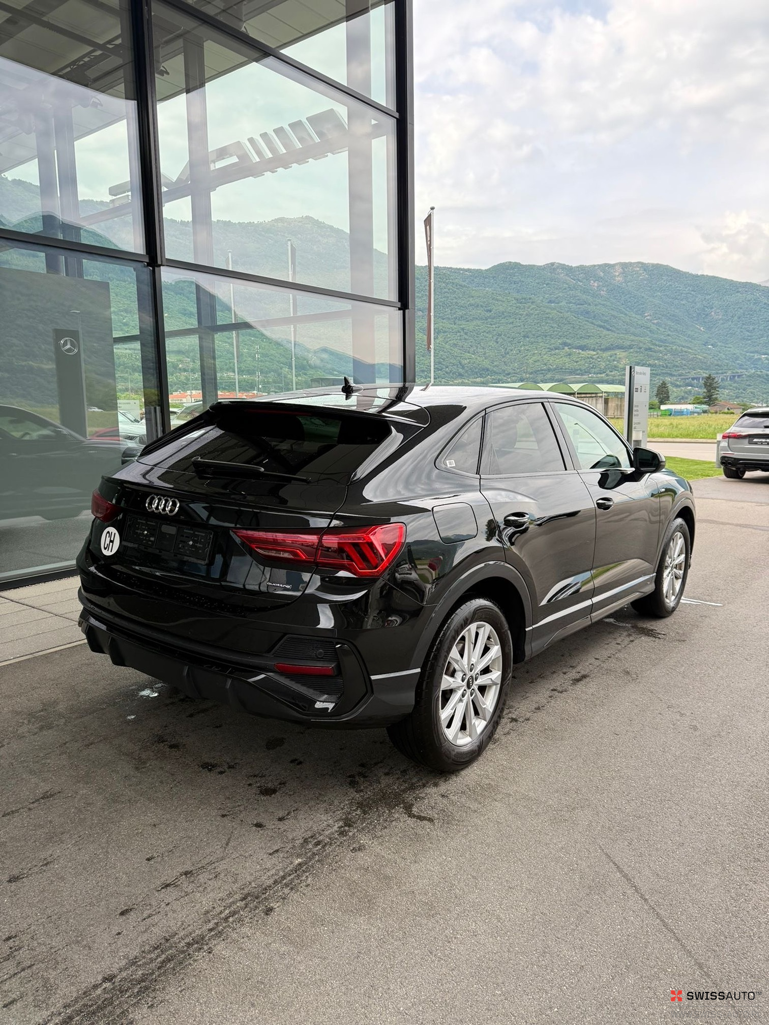 Auction Image