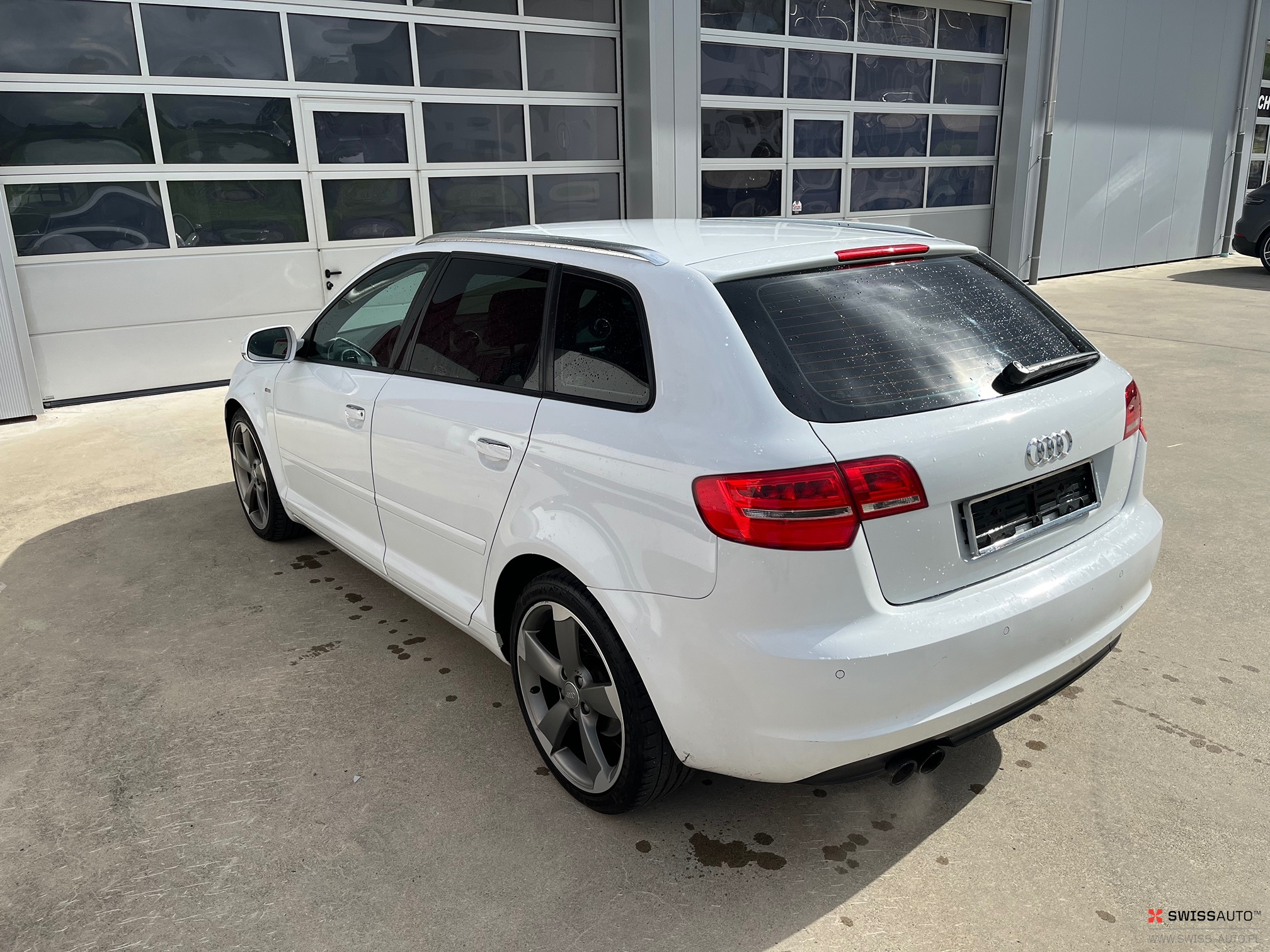 Auction Image