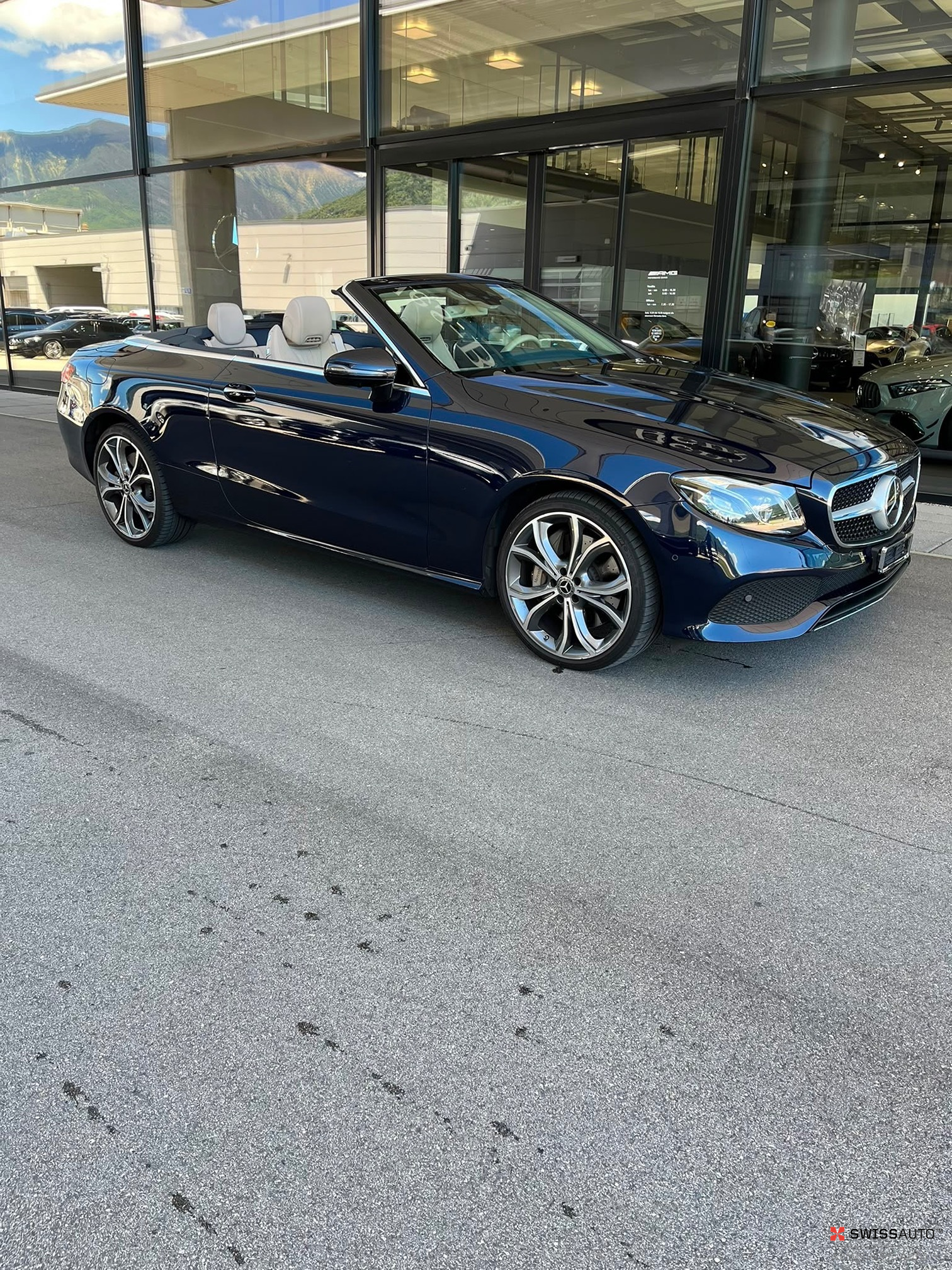 Auction Image