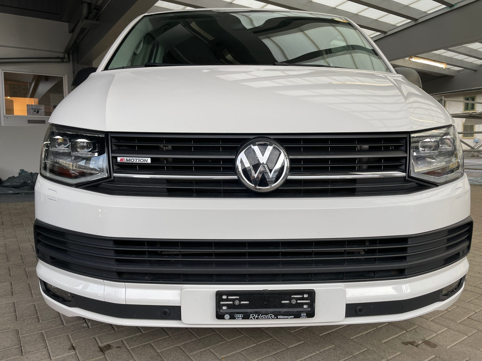 Auction Image